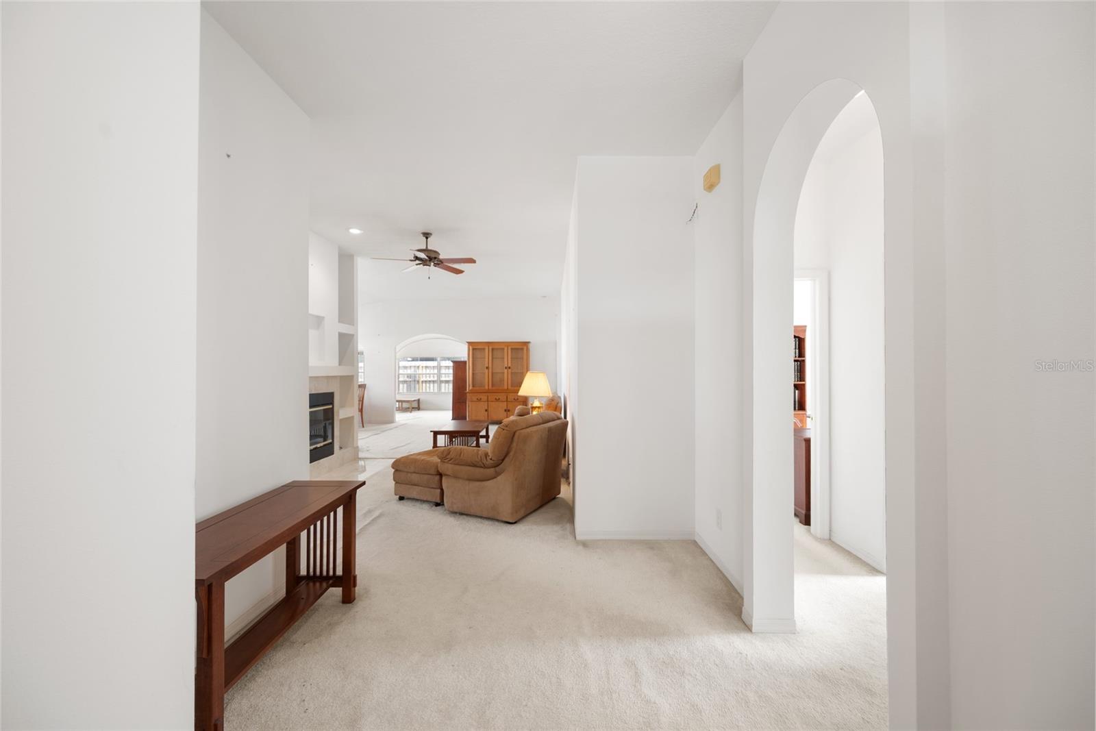 Image 8 of 44 For 12903 Lake Ventana Drive