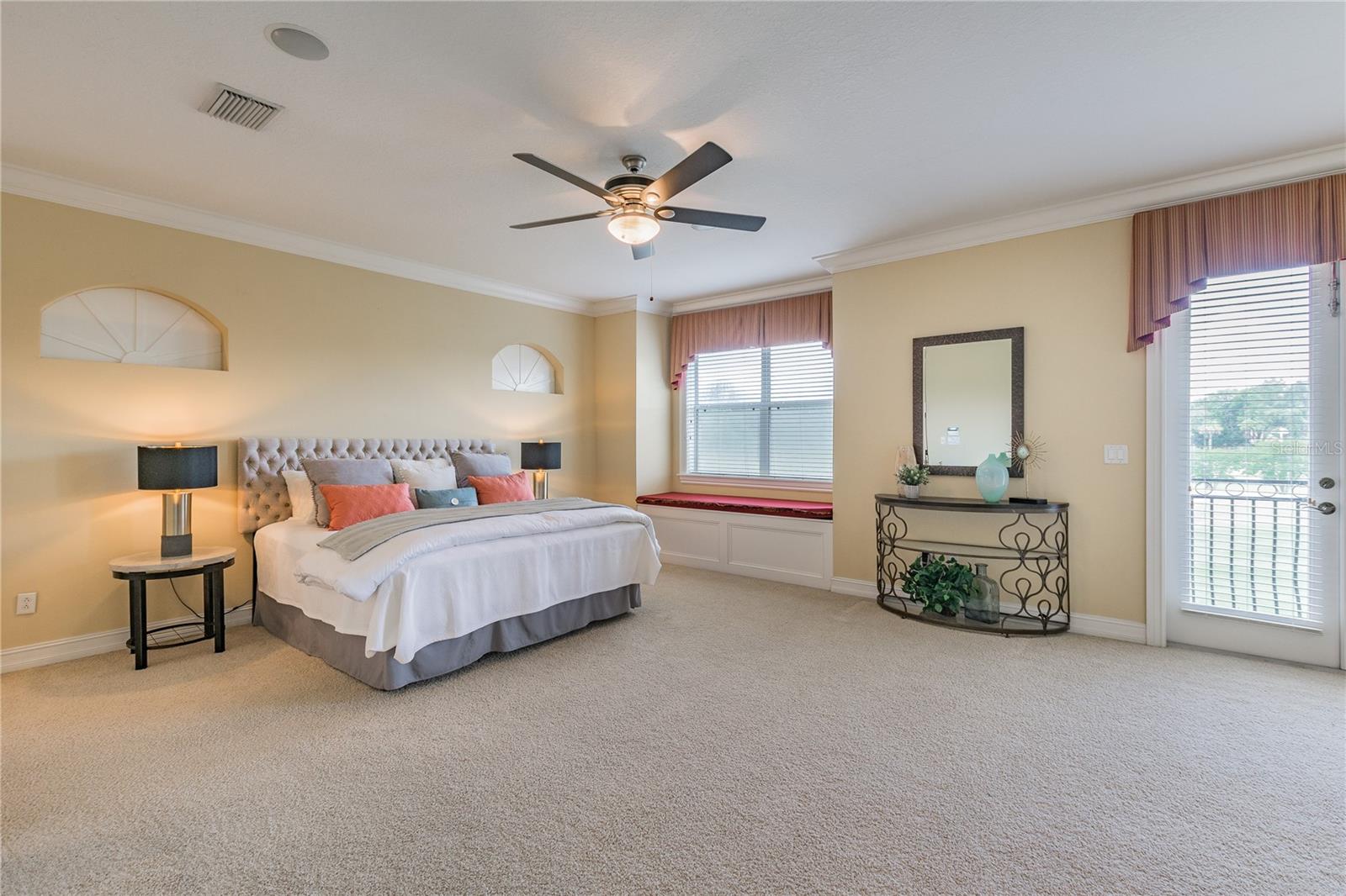 Image 19 of 44 For 13920 Clubhouse Drive