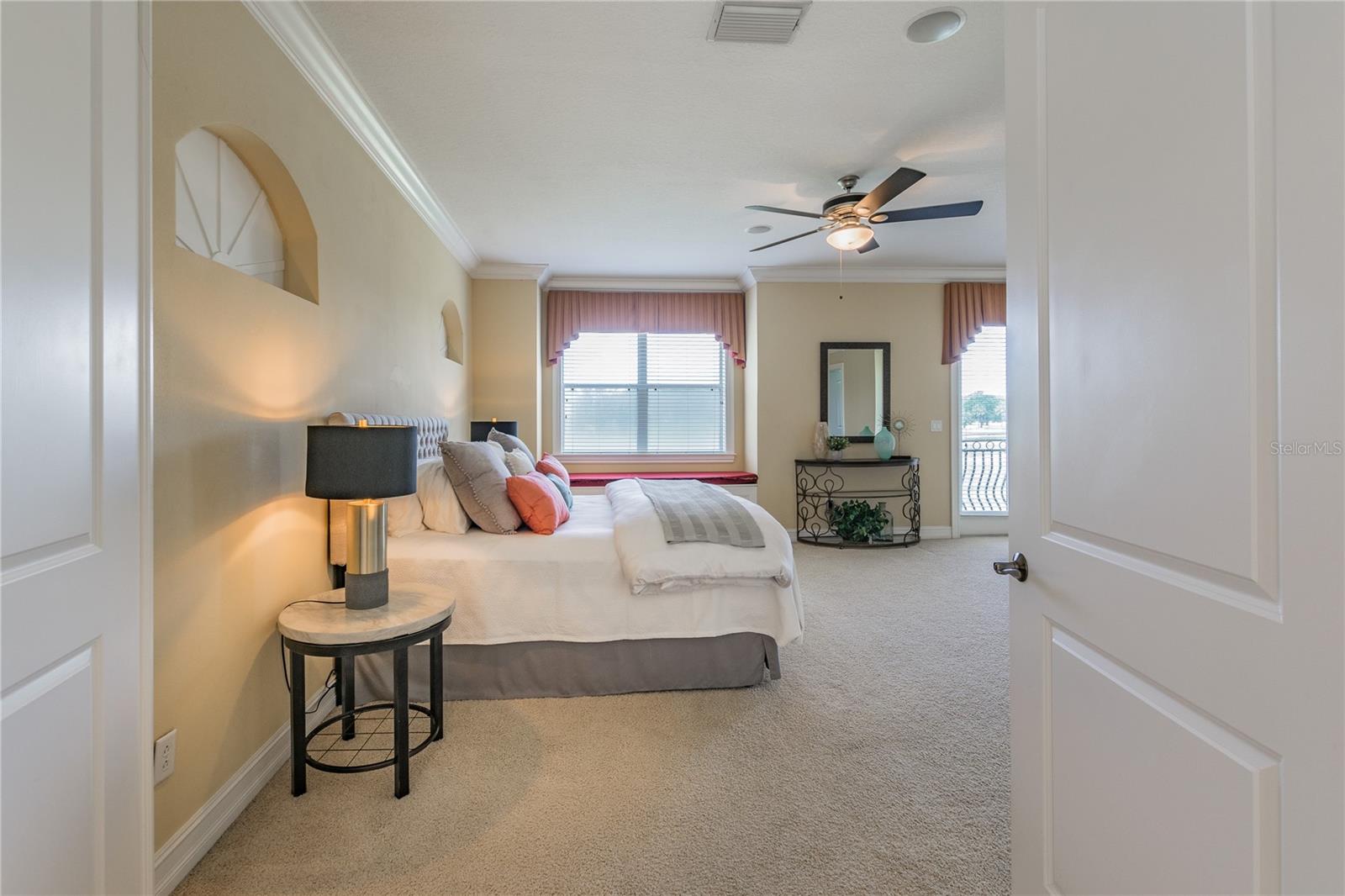 Image 21 of 44 For 13920 Clubhouse Drive