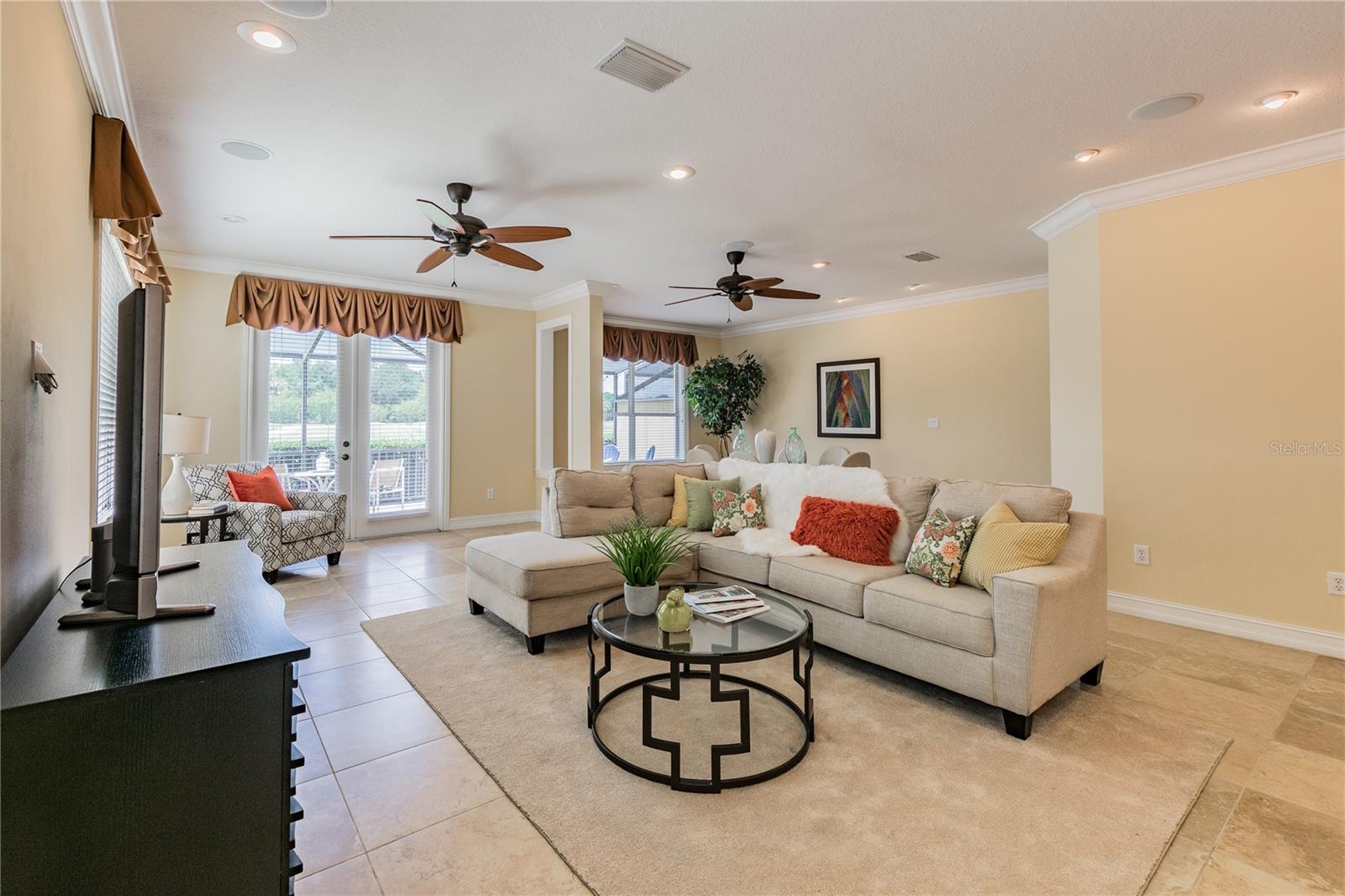 Image 7 of 44 For 13920 Clubhouse Drive