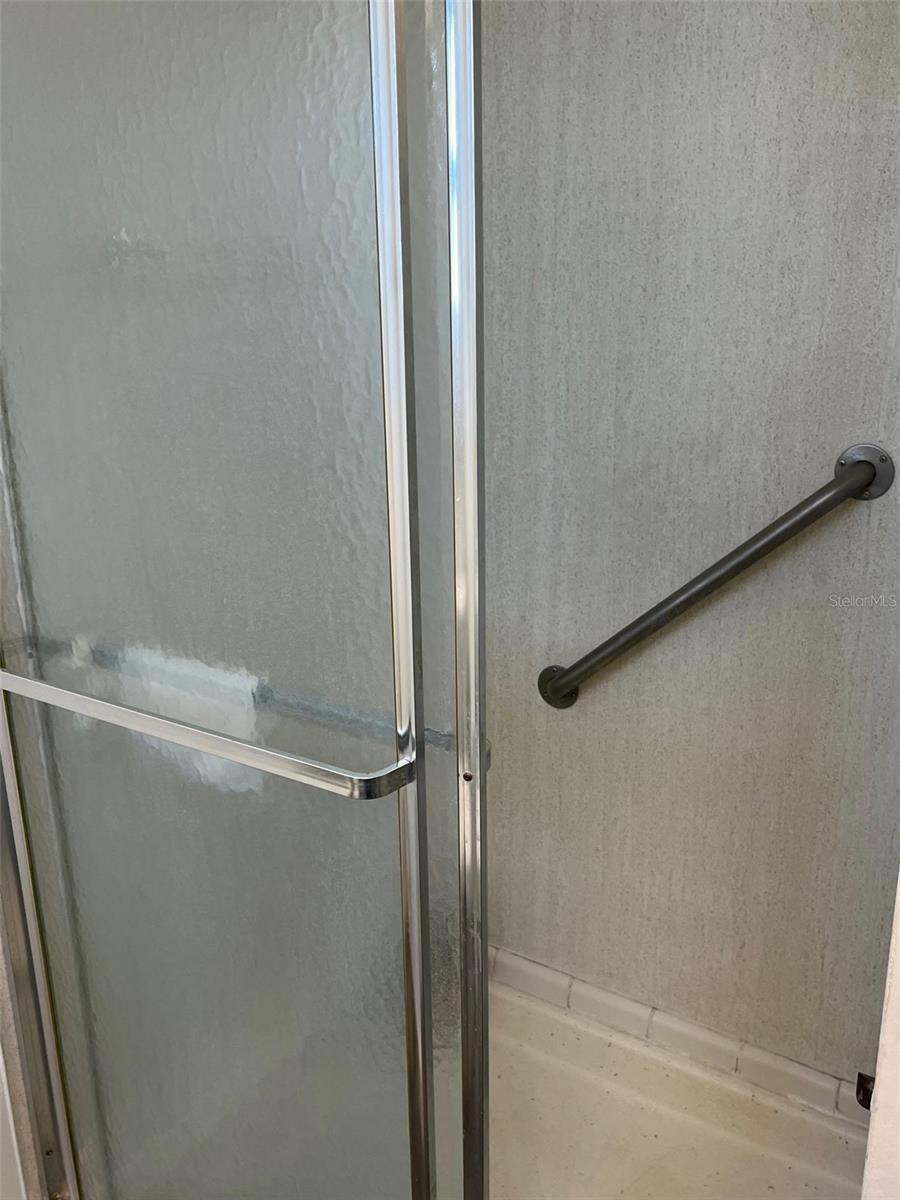 Image 28 of 32 For 576 Queen Palm Street