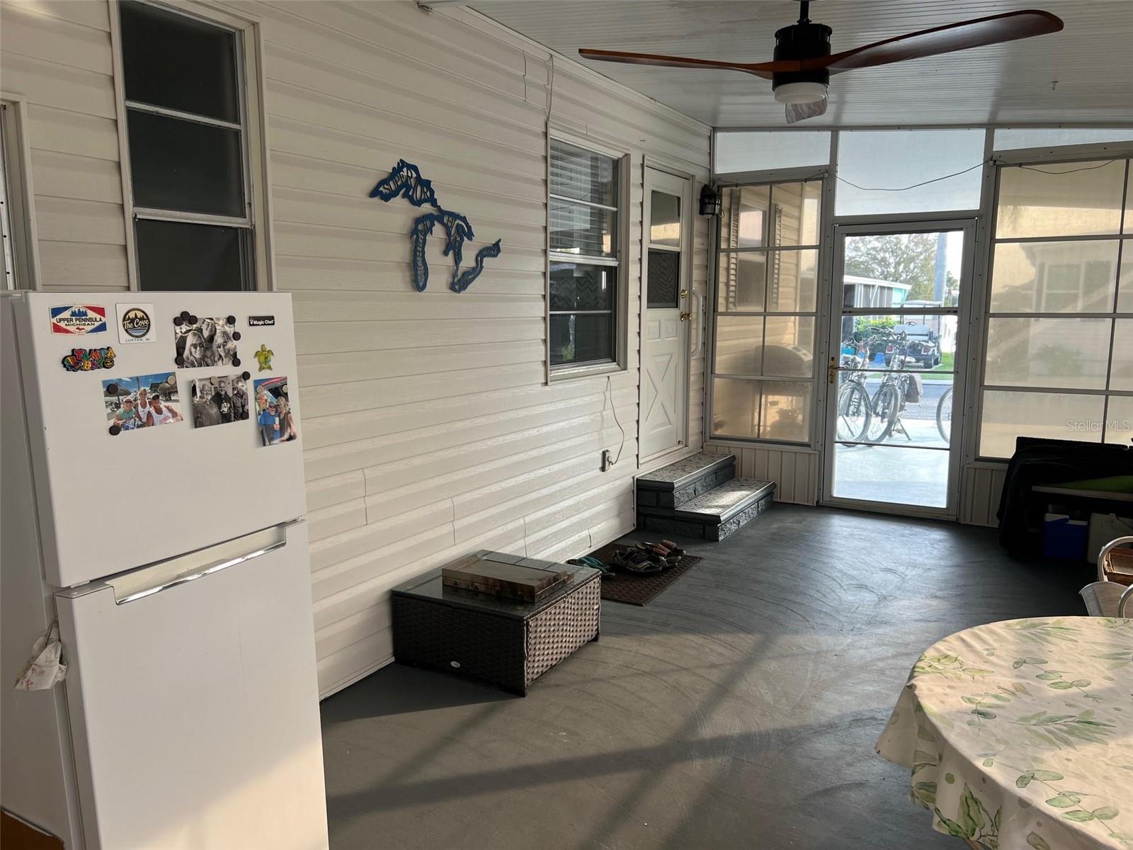 Image 32 of 32 For 576 Queen Palm Street