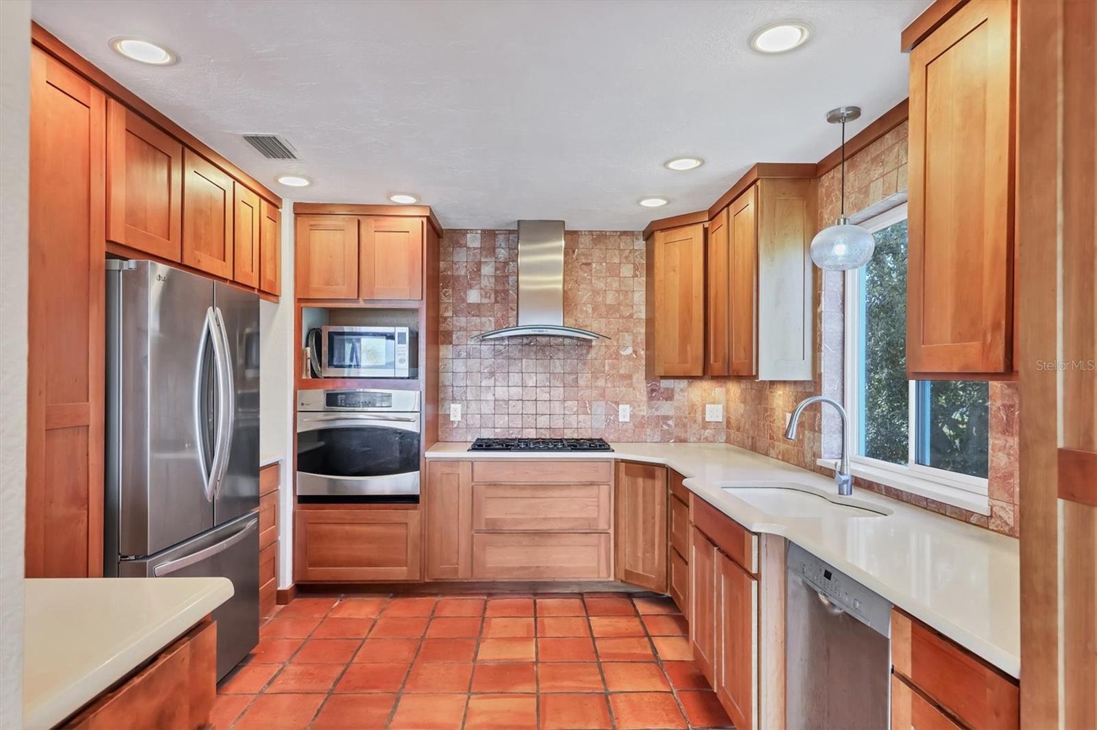 Image 21 of 60 For 3601 Coquina Key Drive Se