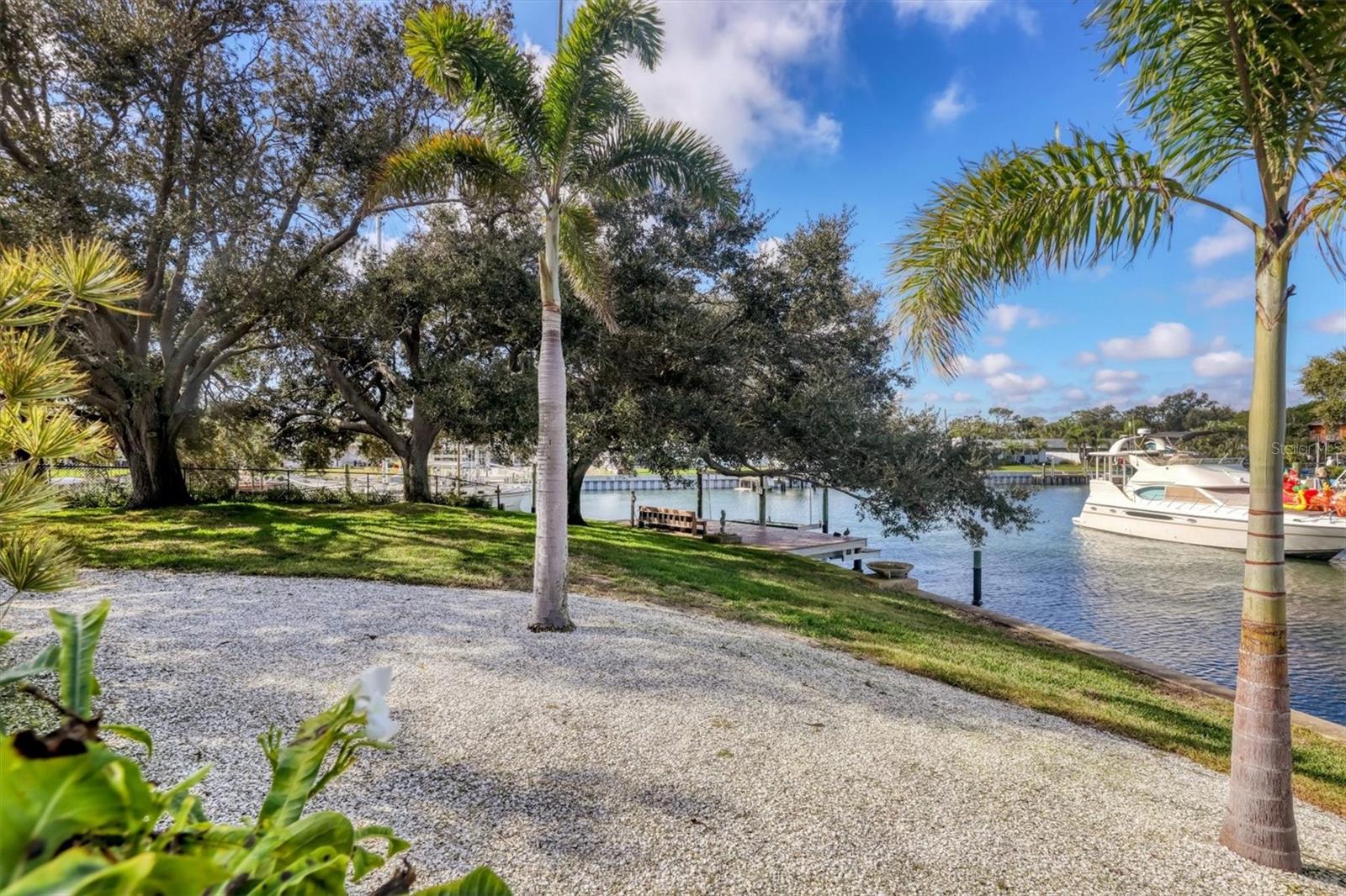 Image 49 of 60 For 3601 Coquina Key Drive Se