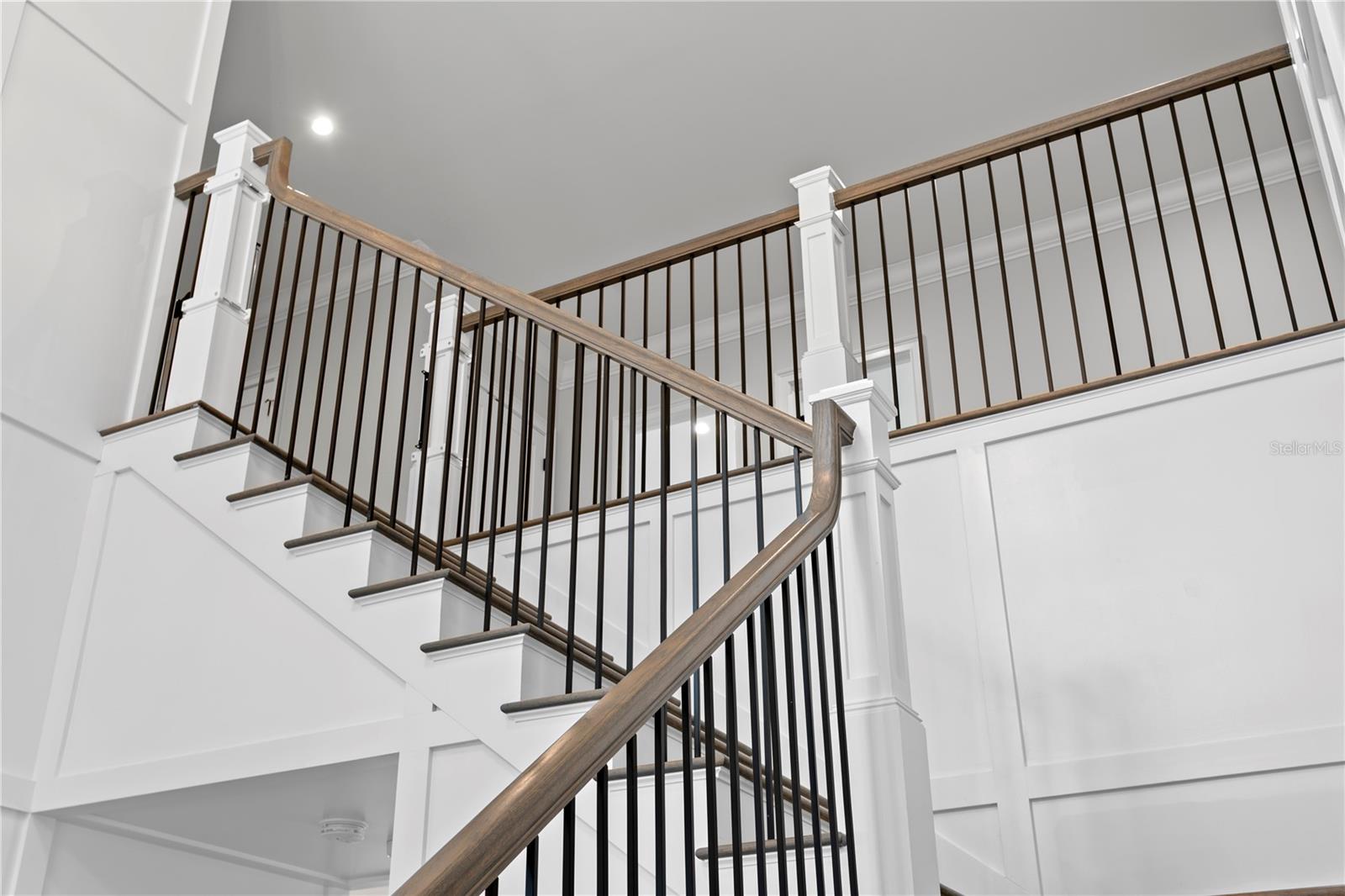 Image 36 of 65 For 4614 Lowell Avenue