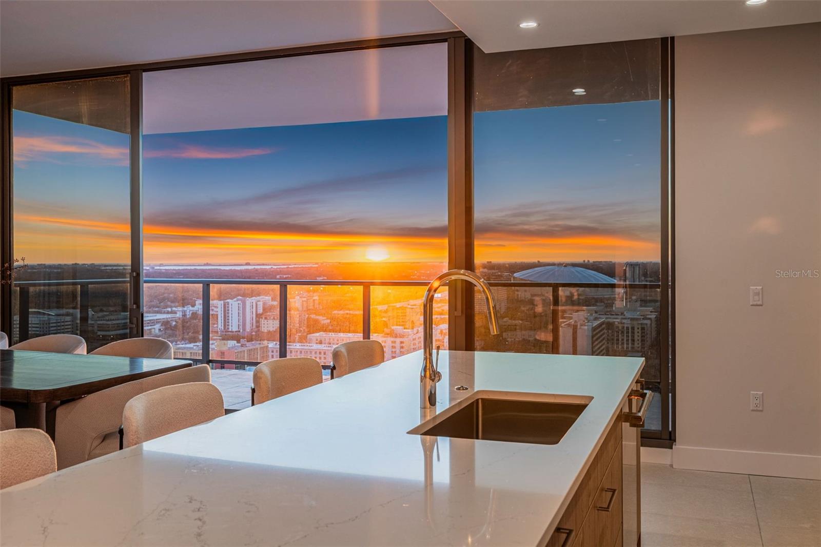 Image 10 of 63 For 275 1st Ave S  2706