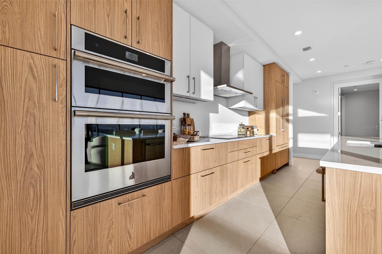 Image 13 of 63 For 275 1st Ave S  2706