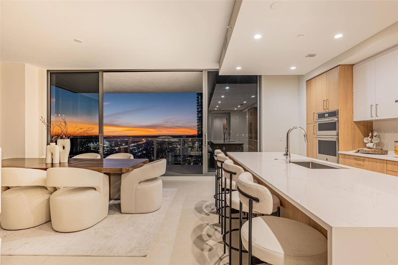 Image 17 of 63 For 275 1st Ave S  2706