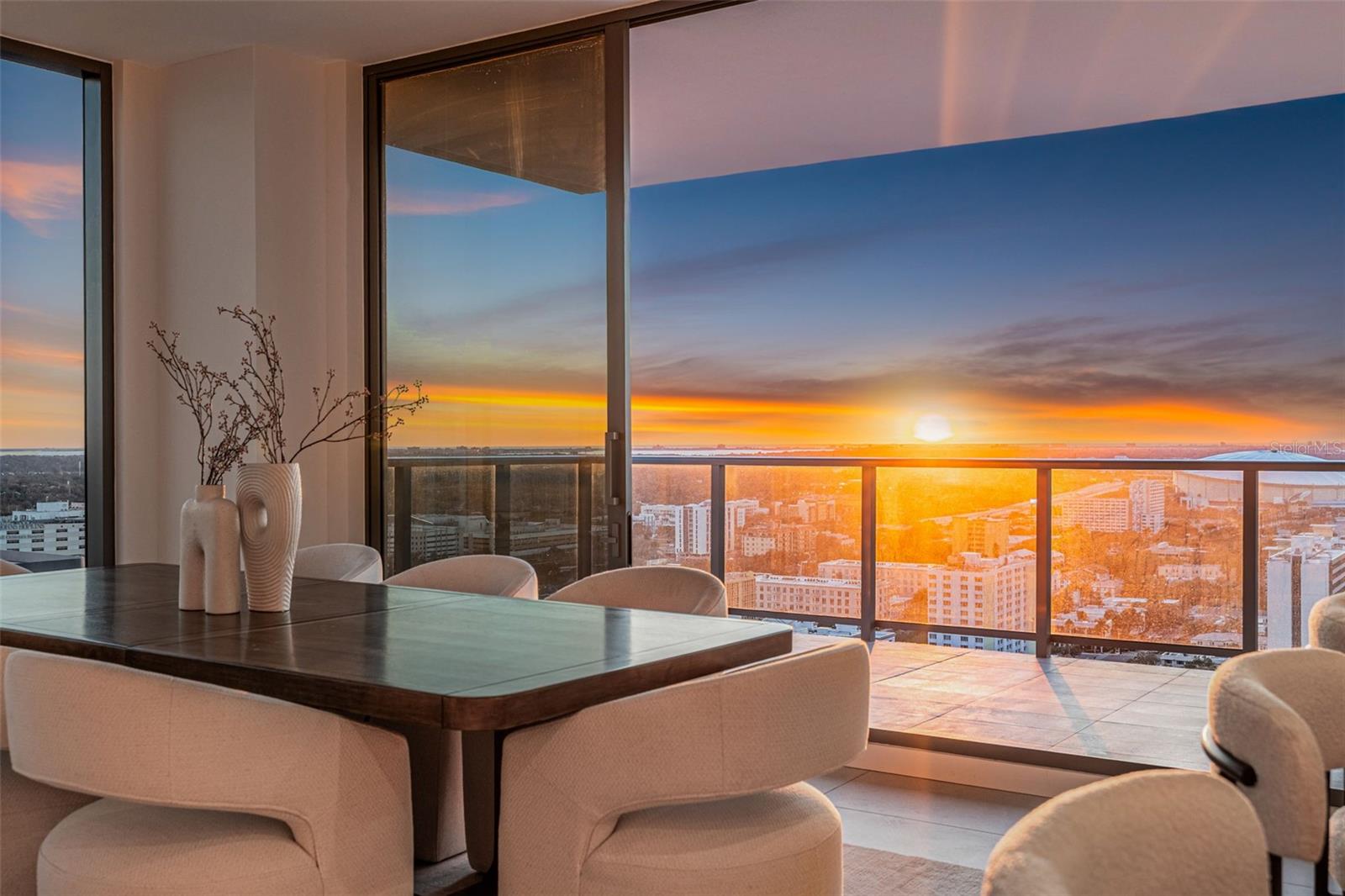 Image 18 of 63 For 275 1st Ave S  2706