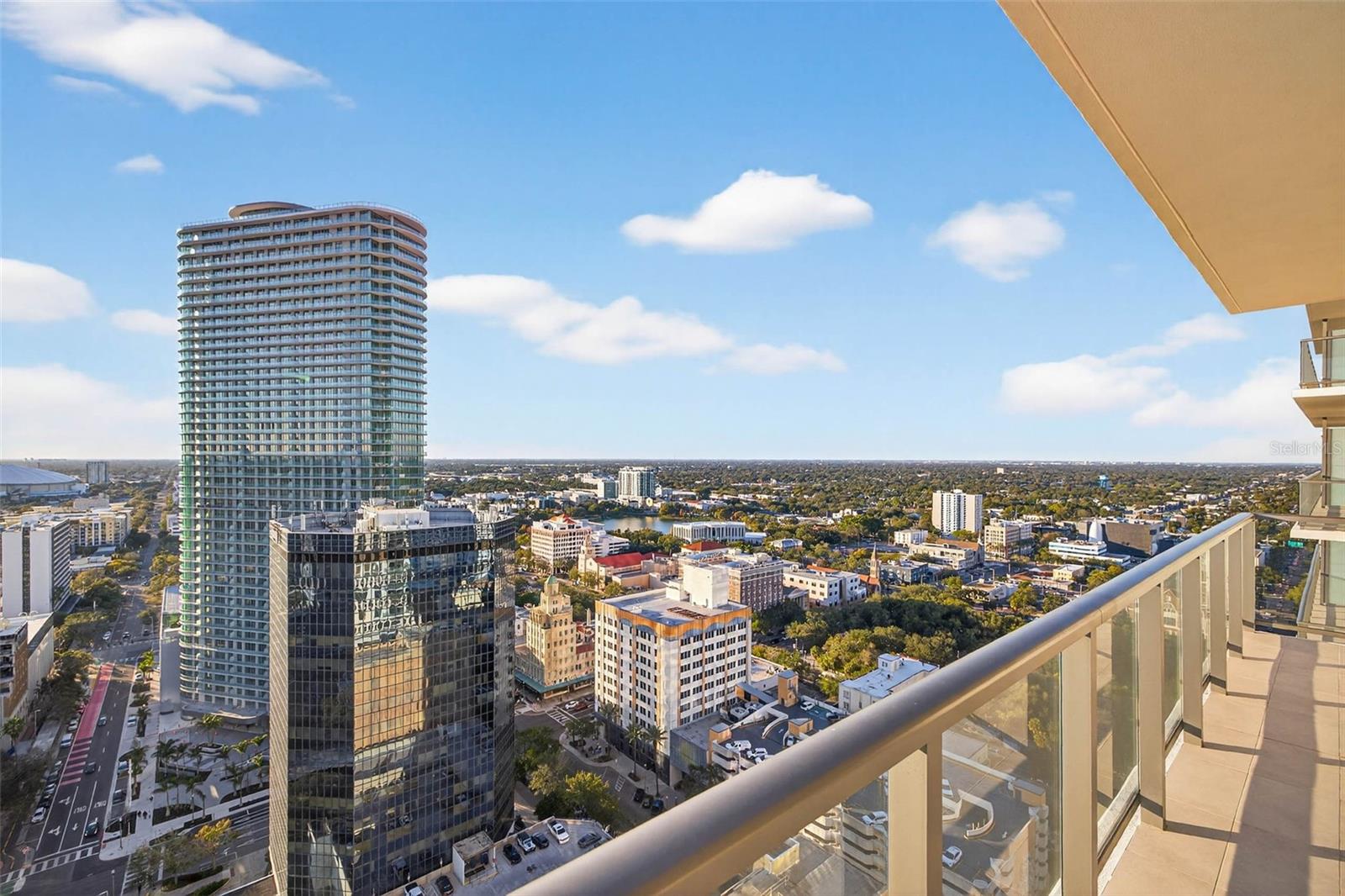 Image 33 of 63 For 275 1st Ave S  2706