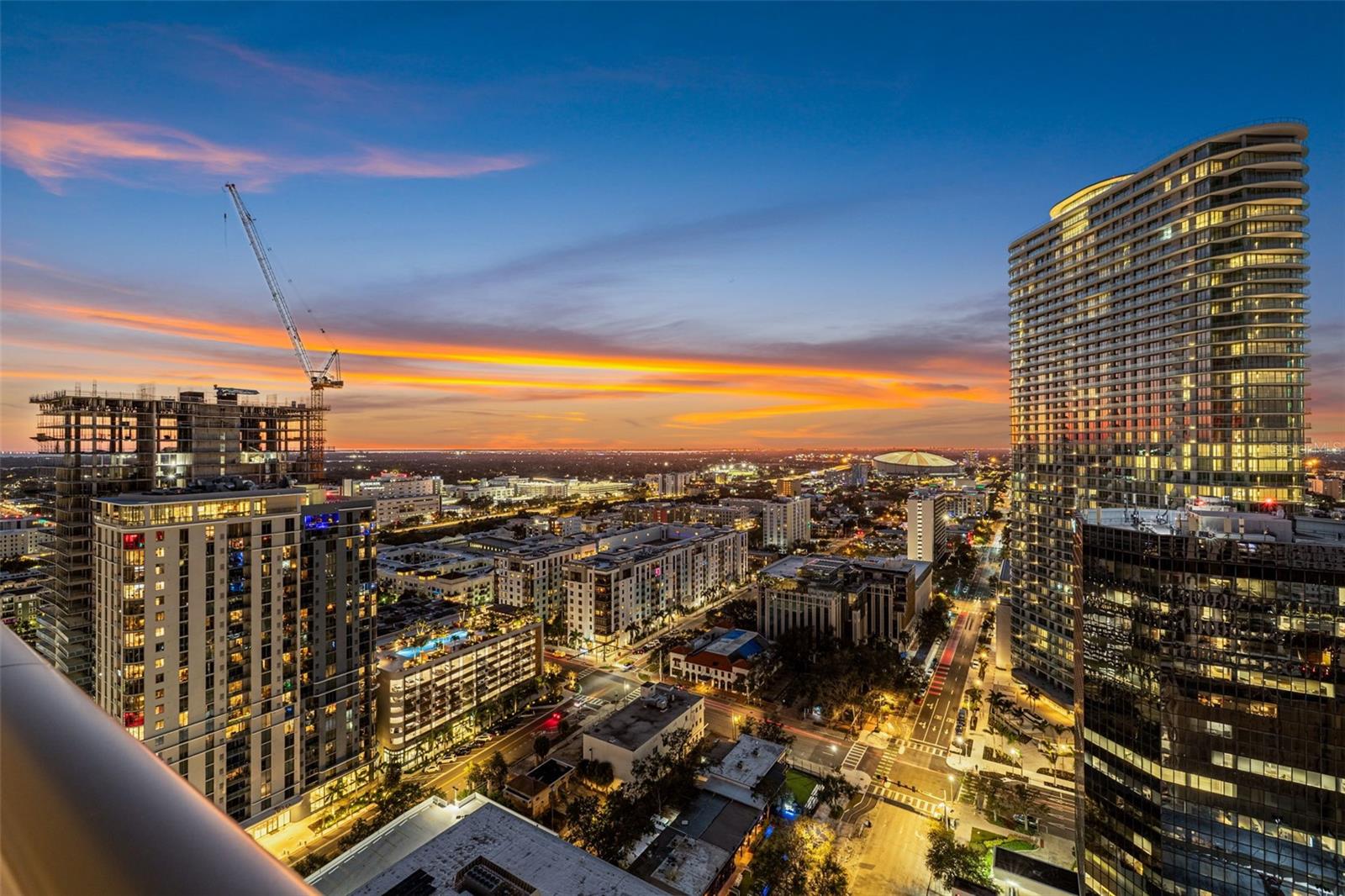 Image 37 of 63 For 275 1st Ave S  2706