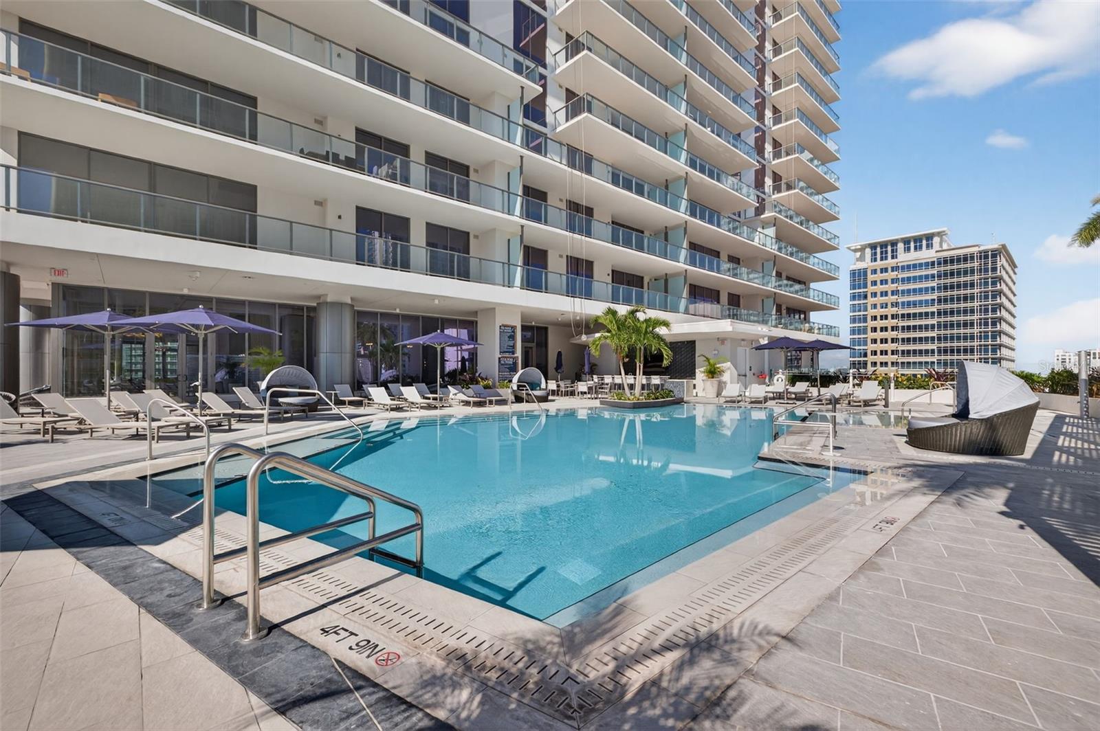 Image 40 of 63 For 275 1st Ave S  2706