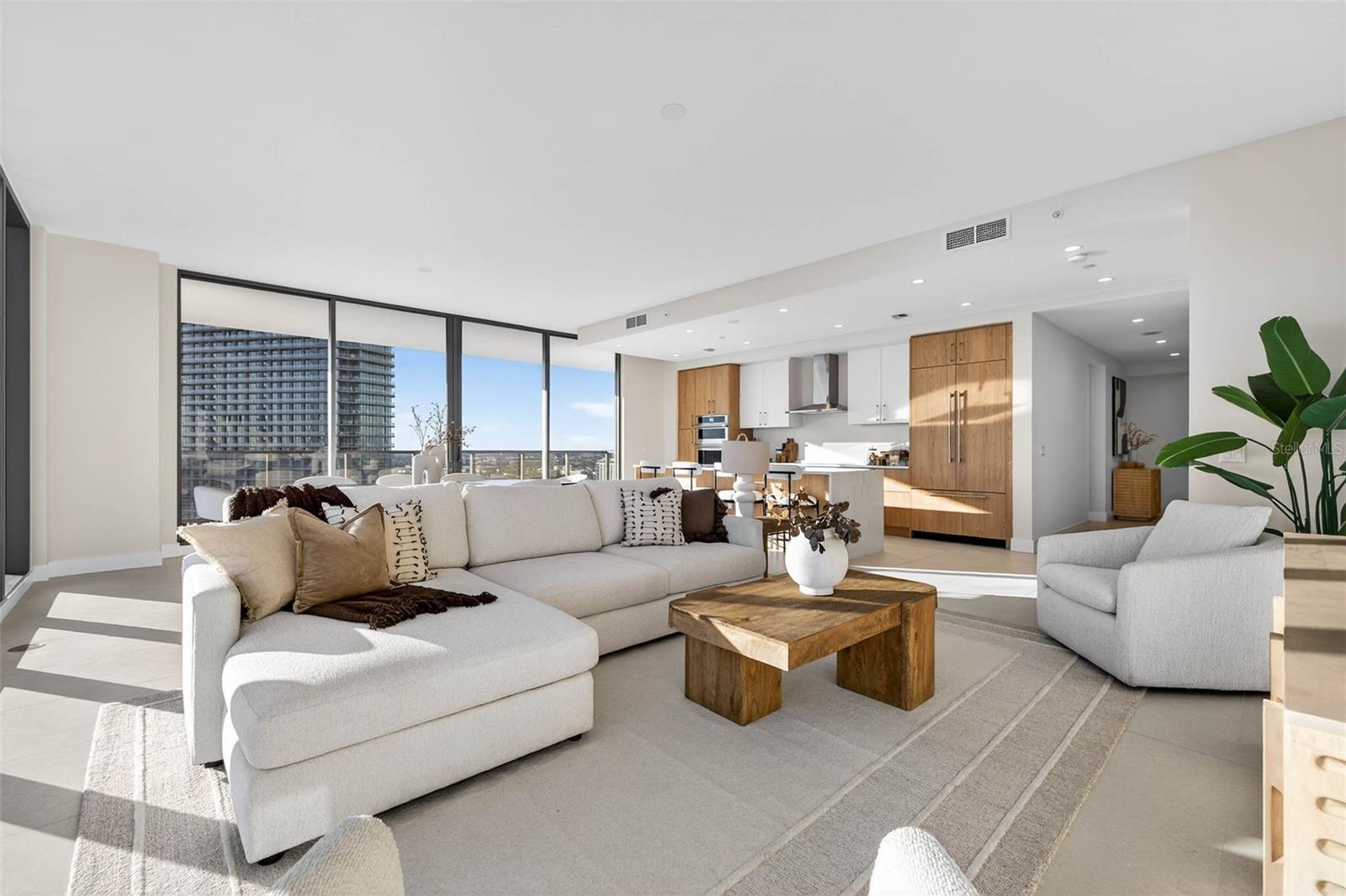 Image 5 of 63 For 275 1st Ave S  2706