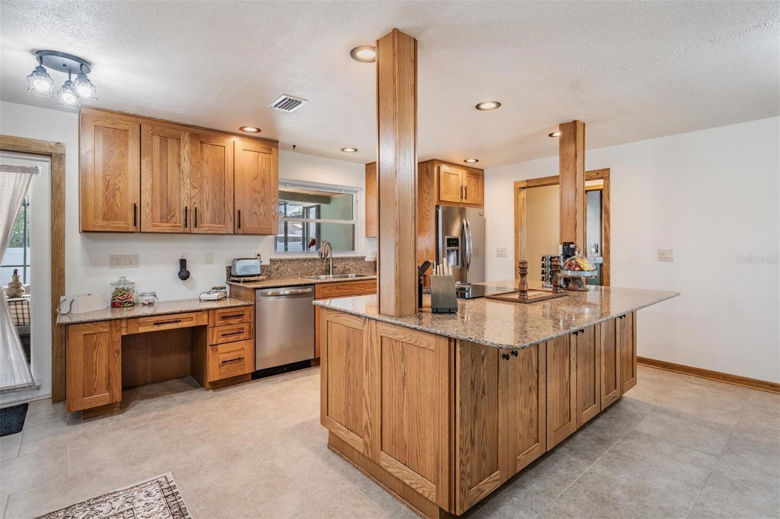 Image 10 of 35 For 2405 Summerlin Drive