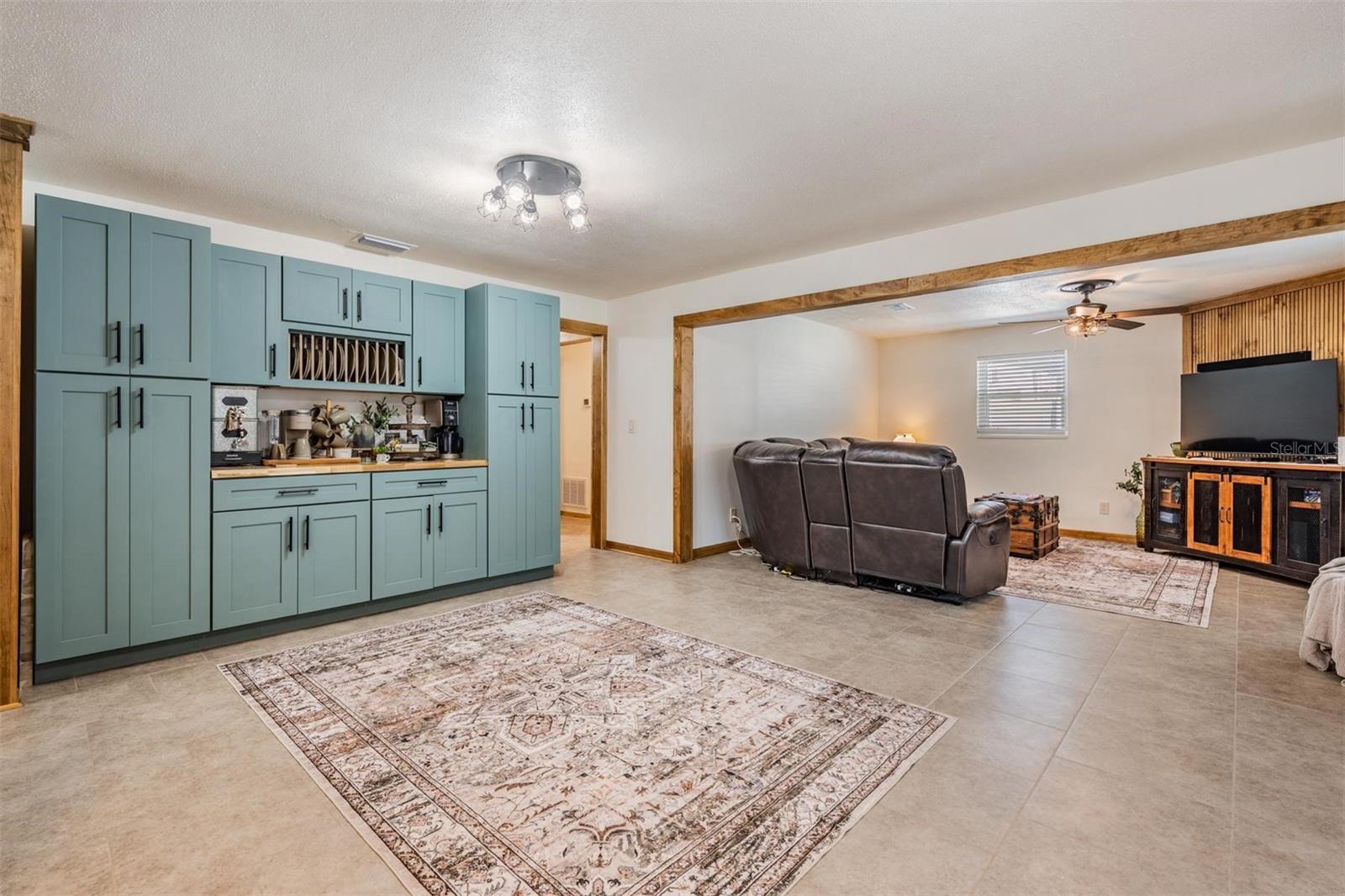 Image 14 of 35 For 2405 Summerlin Drive