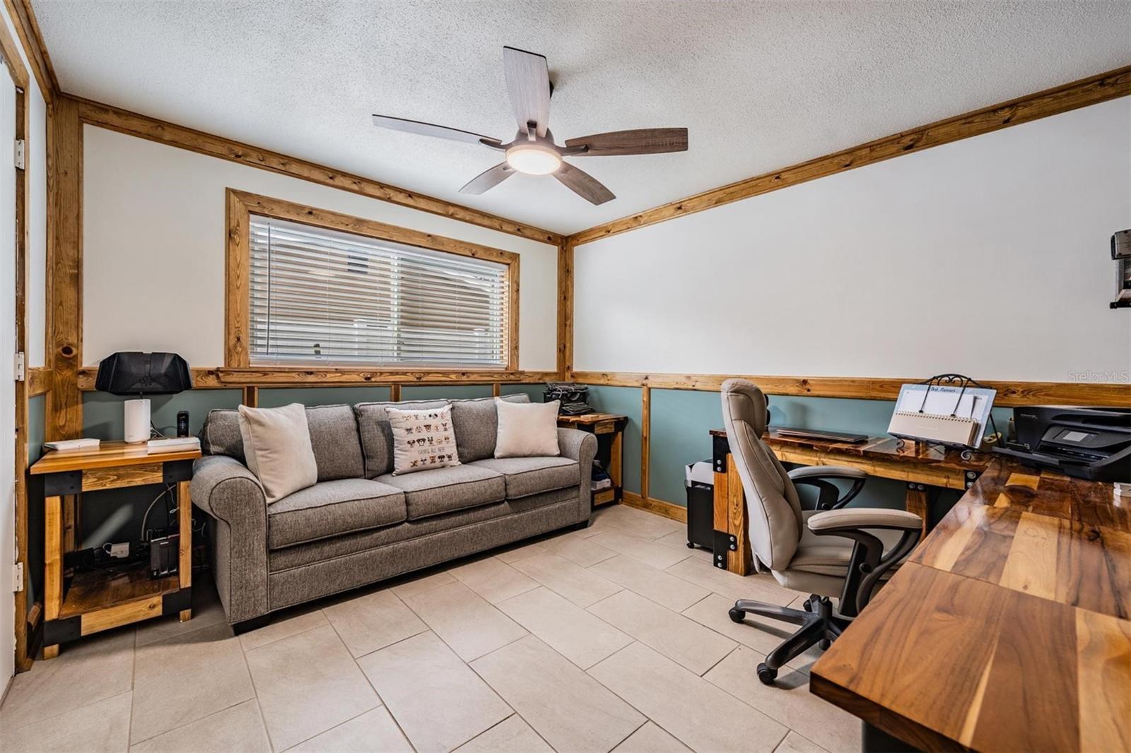 Image 21 of 35 For 2405 Summerlin Drive