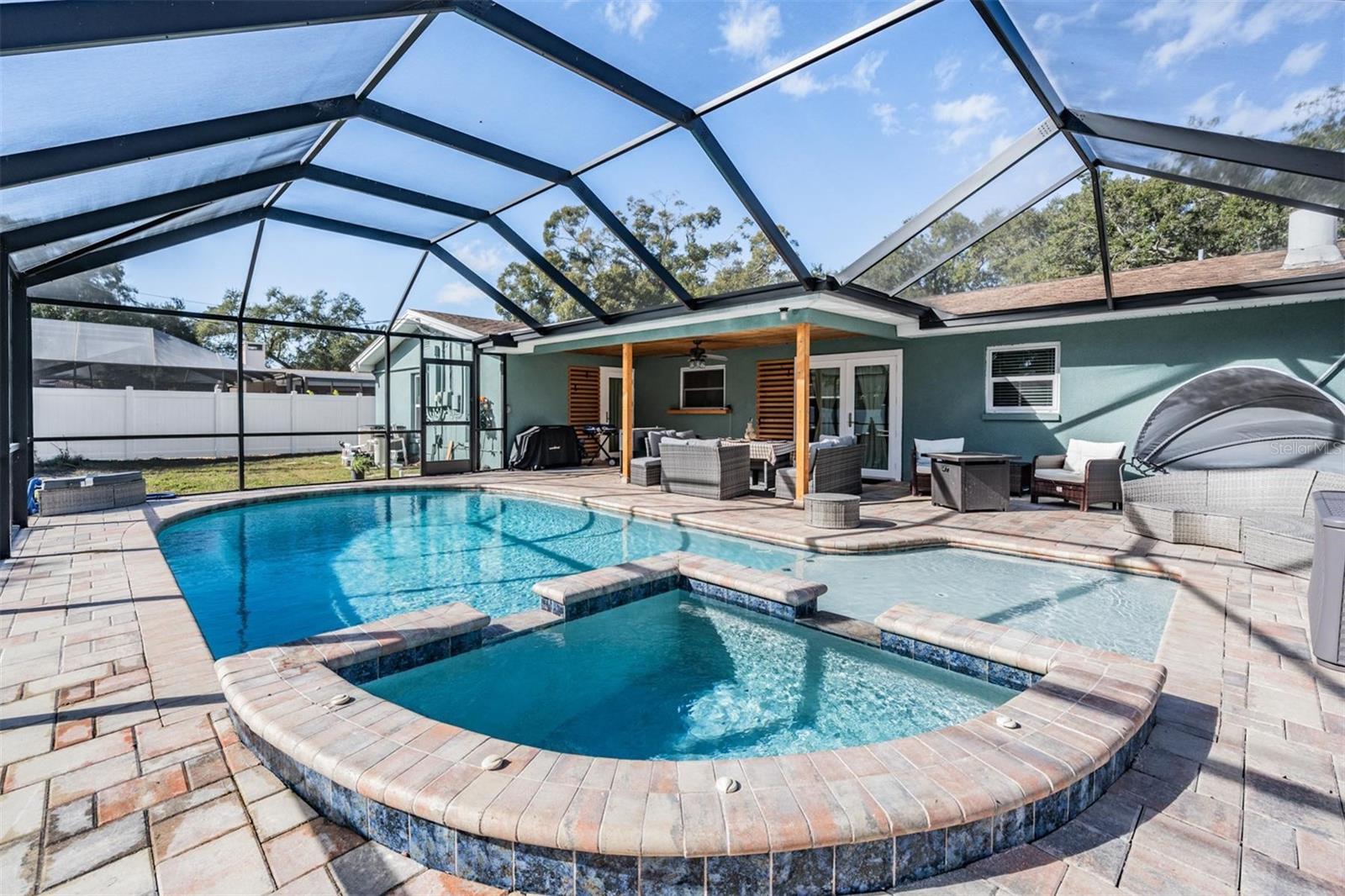 Image 30 of 35 For 2405 Summerlin Drive