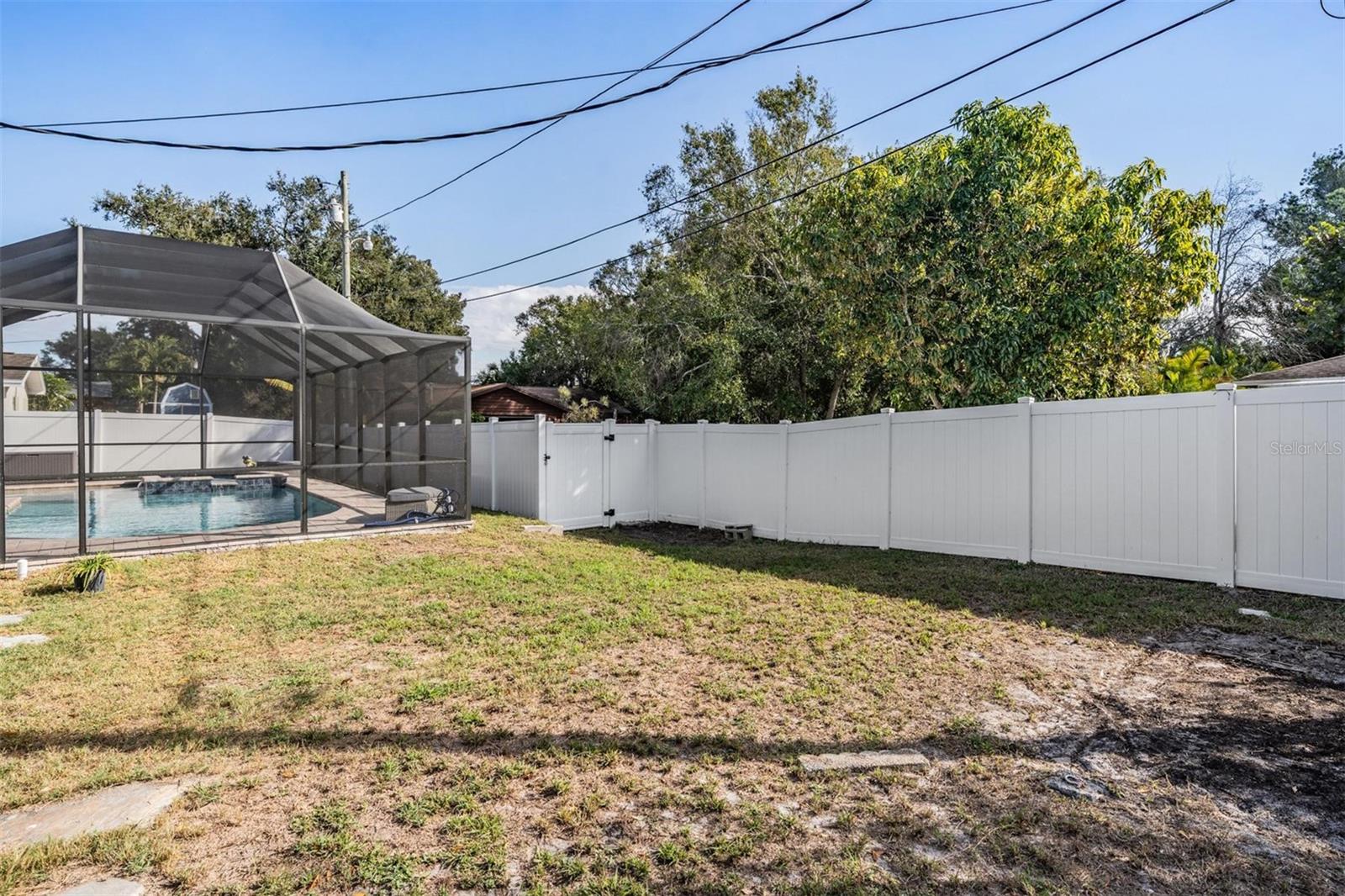 Image 34 of 35 For 2405 Summerlin Drive