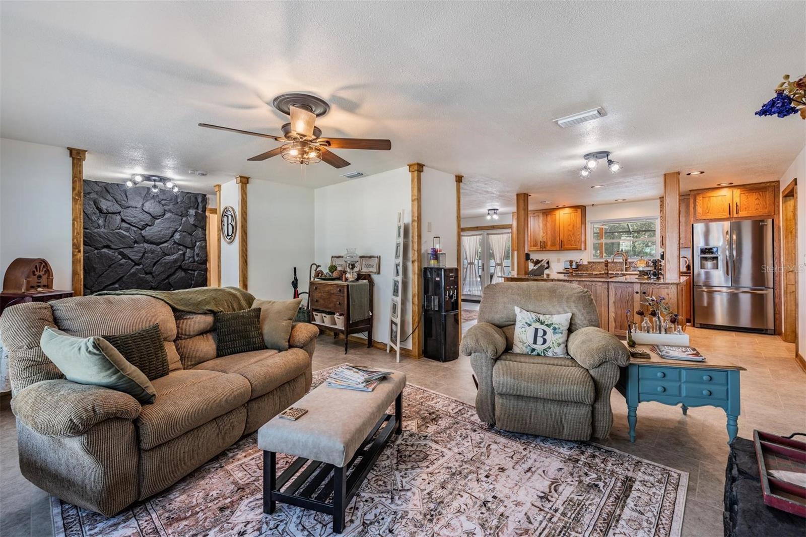 Image 6 of 35 For 2405 Summerlin Drive