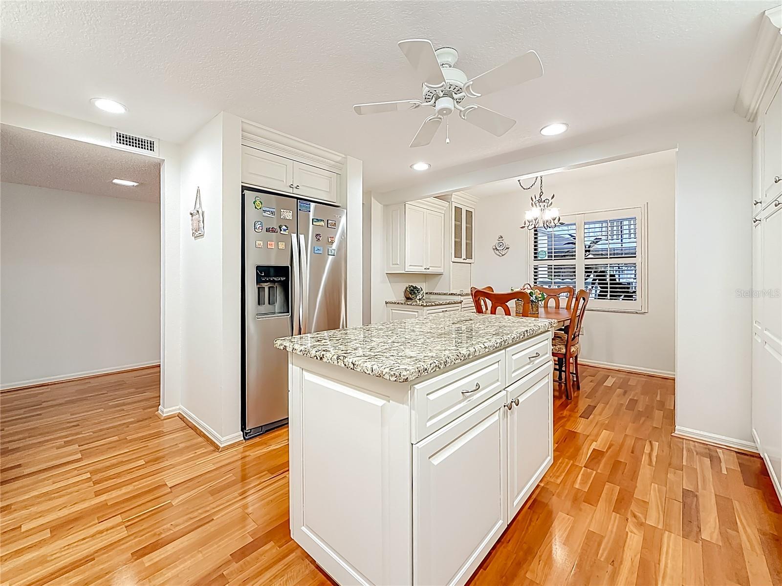 Image 25 of 68 For 6600 Sunset Way  208