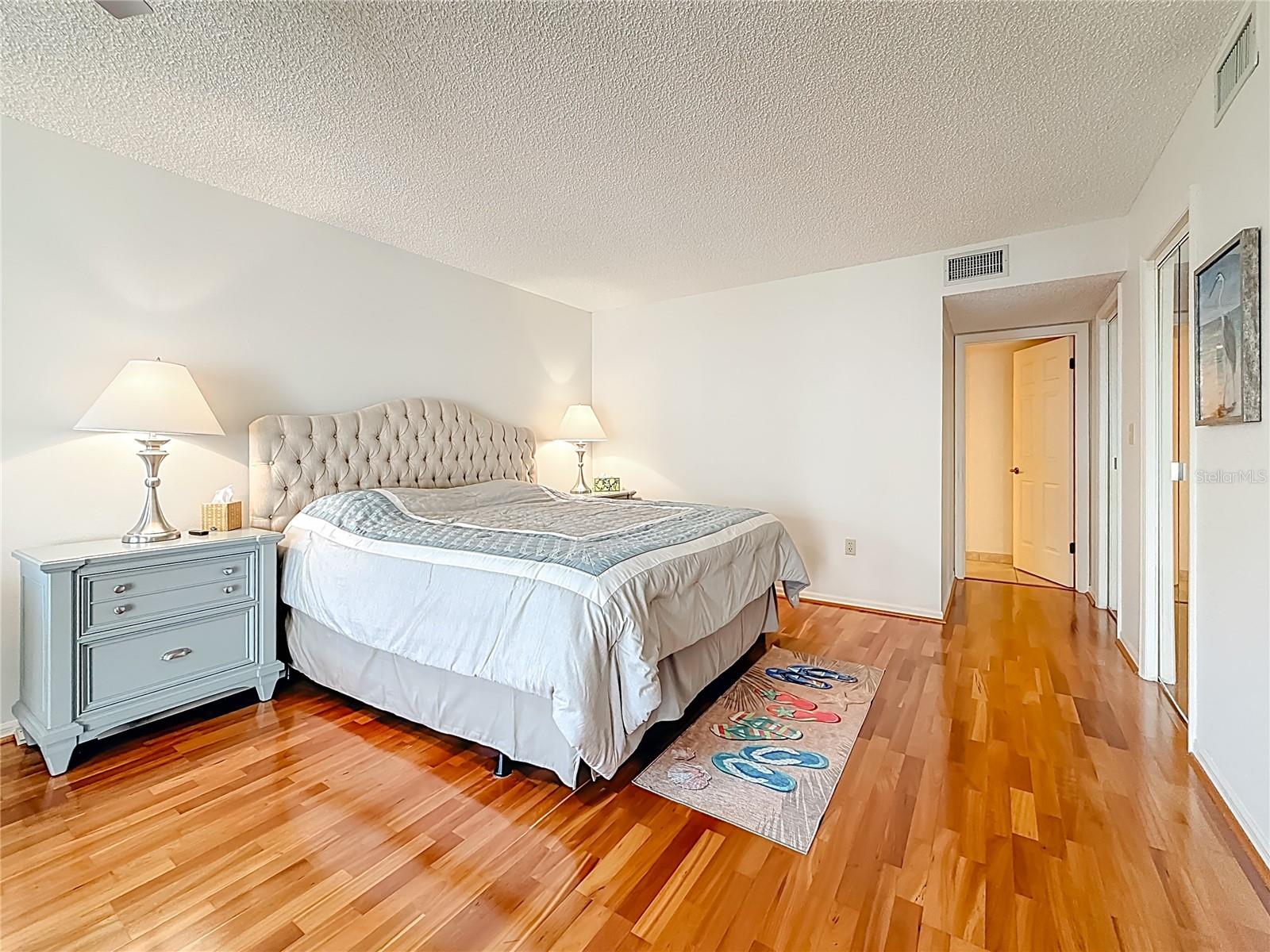 Image 40 of 68 For 6600 Sunset Way  208