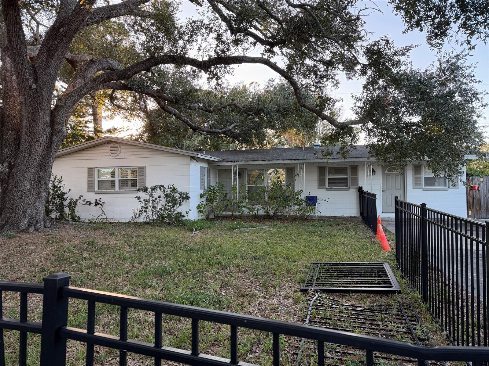 Listing photo id 0 for 4509 Renellie Drive