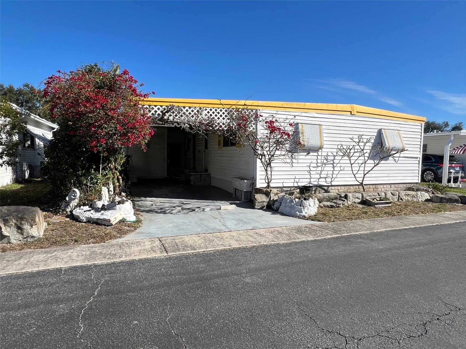 Details for 61 Thatch Palm Street W, LARGO, FL 33770