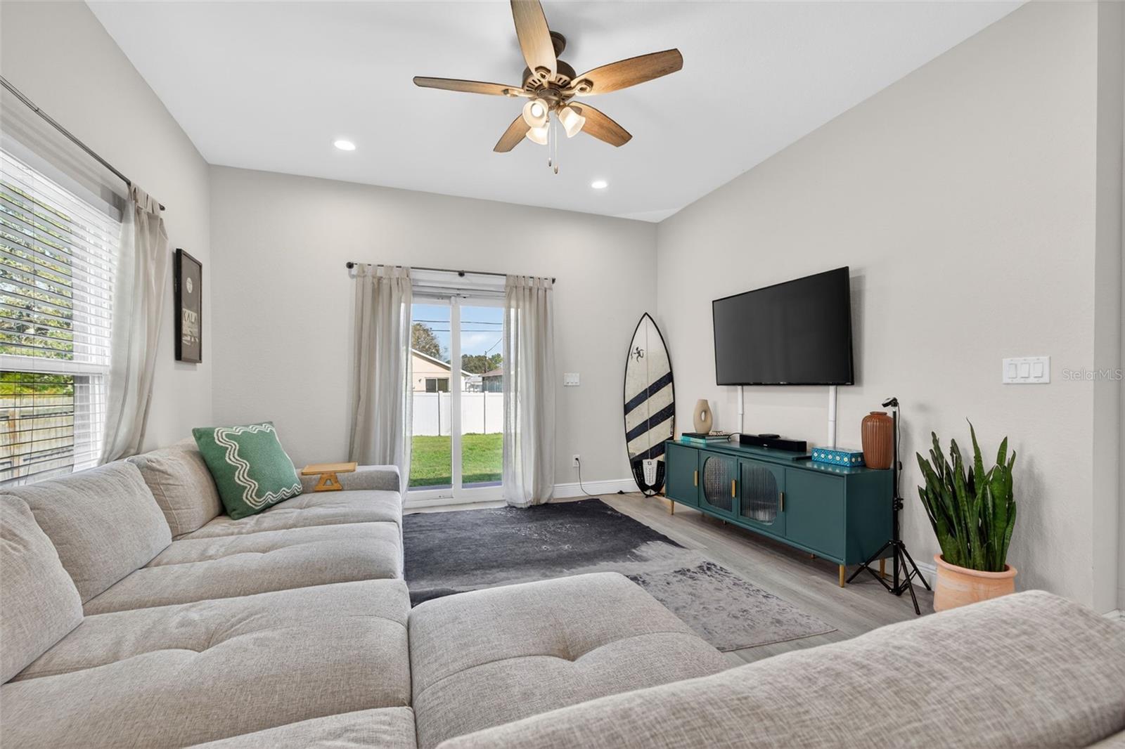 Image 14 of 30 For 4635 6th Avenue S