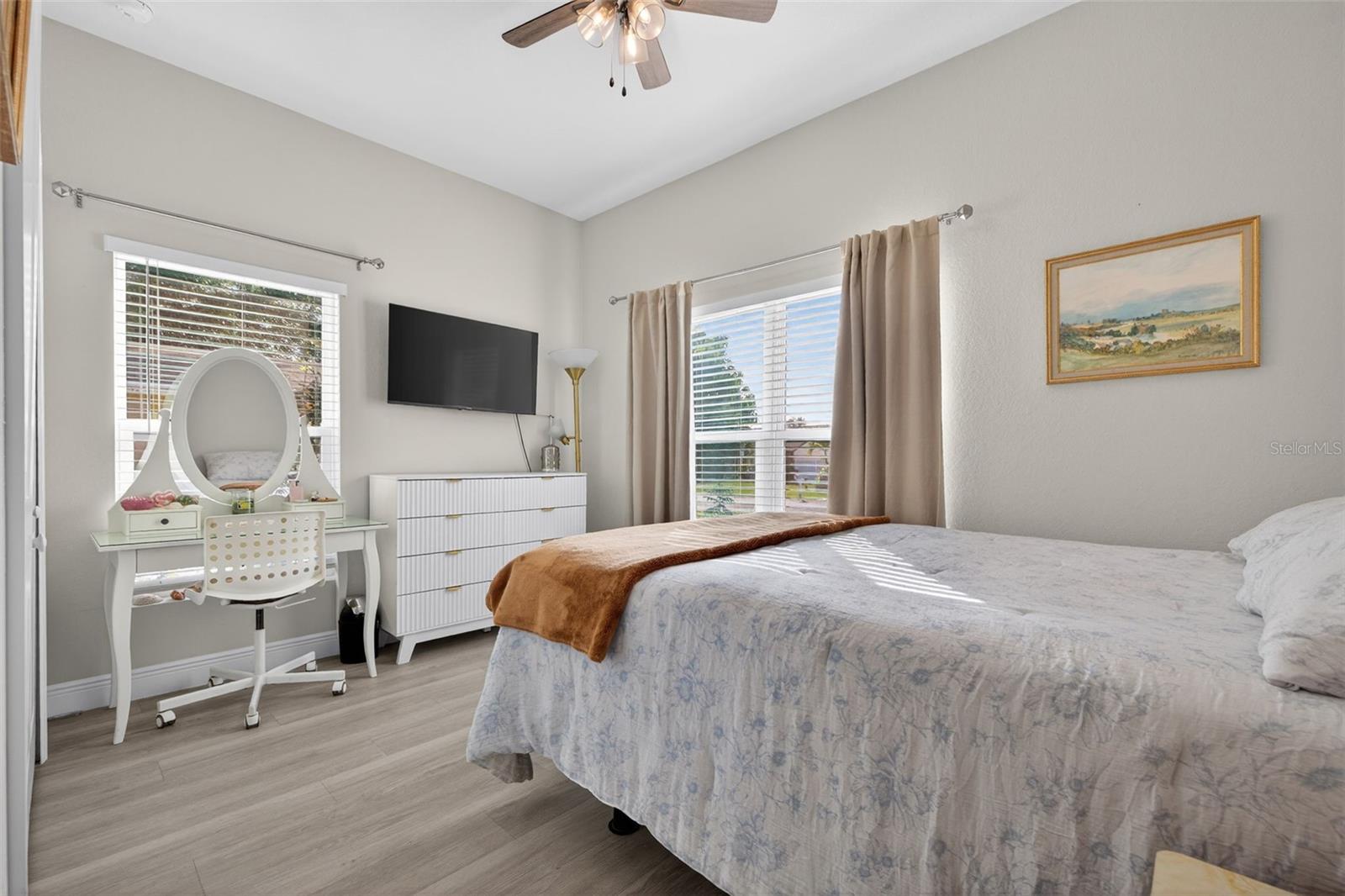 Image 21 of 30 For 4635 6th Avenue S