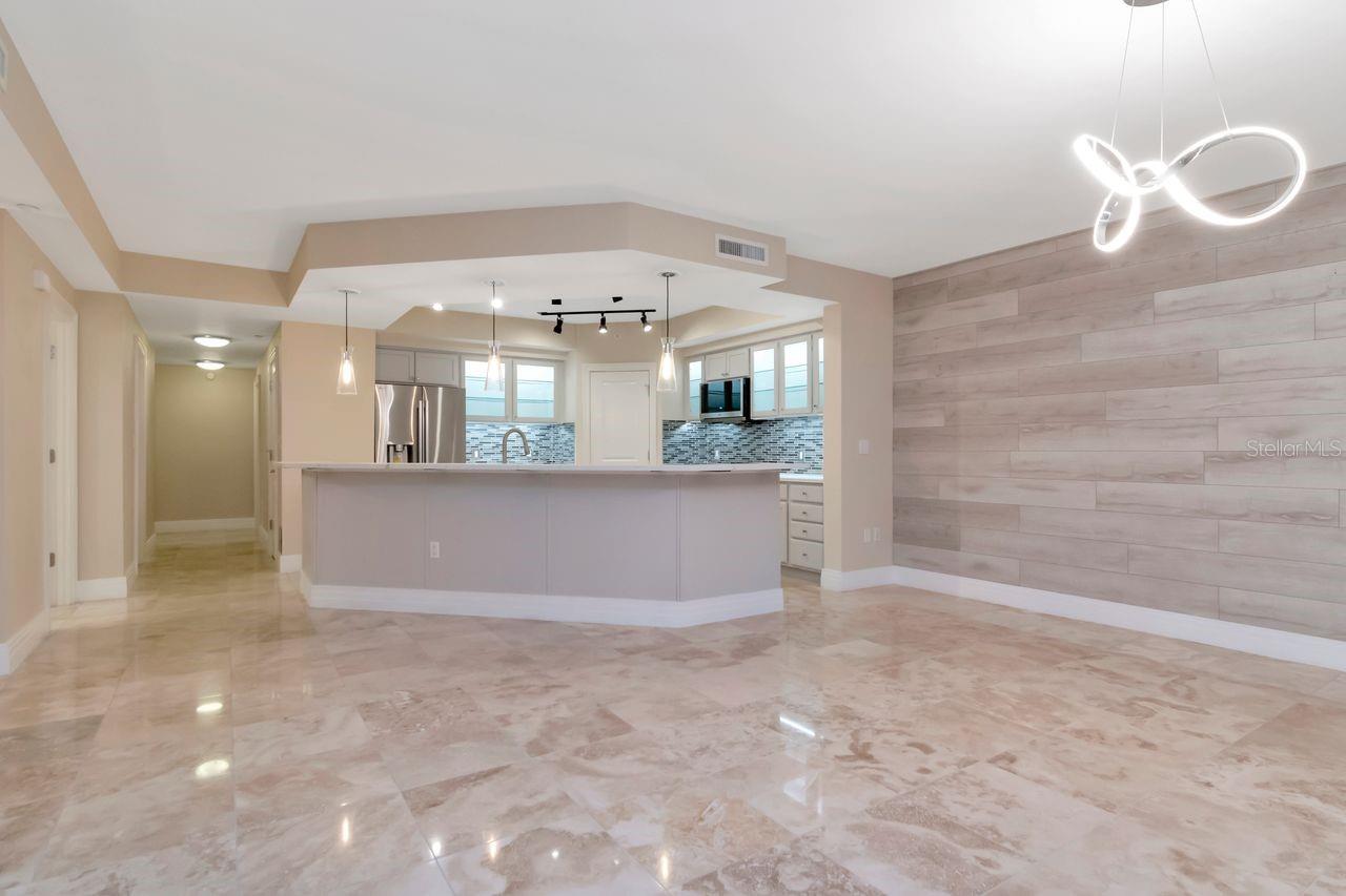 Image 20 of 45 For 1350 Gulf Boulevard 703