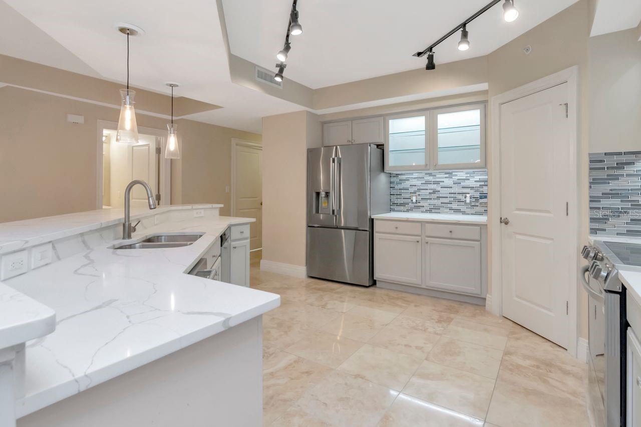 Image 22 of 45 For 1350 Gulf Boulevard 703