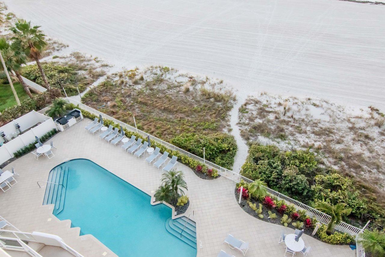 Image 3 of 45 For 1350 Gulf Boulevard 703