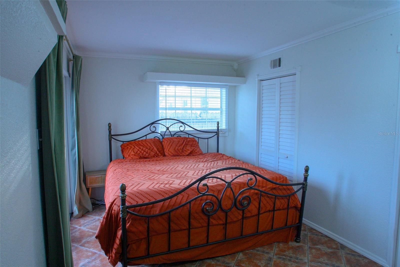 Image 17 of 22 For 5021 37th Avenue N