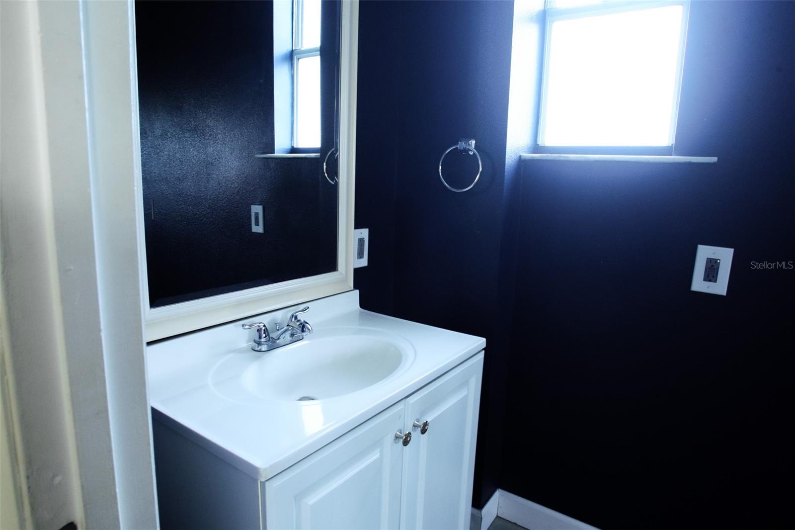 Image 20 of 22 For 5021 37th Avenue N