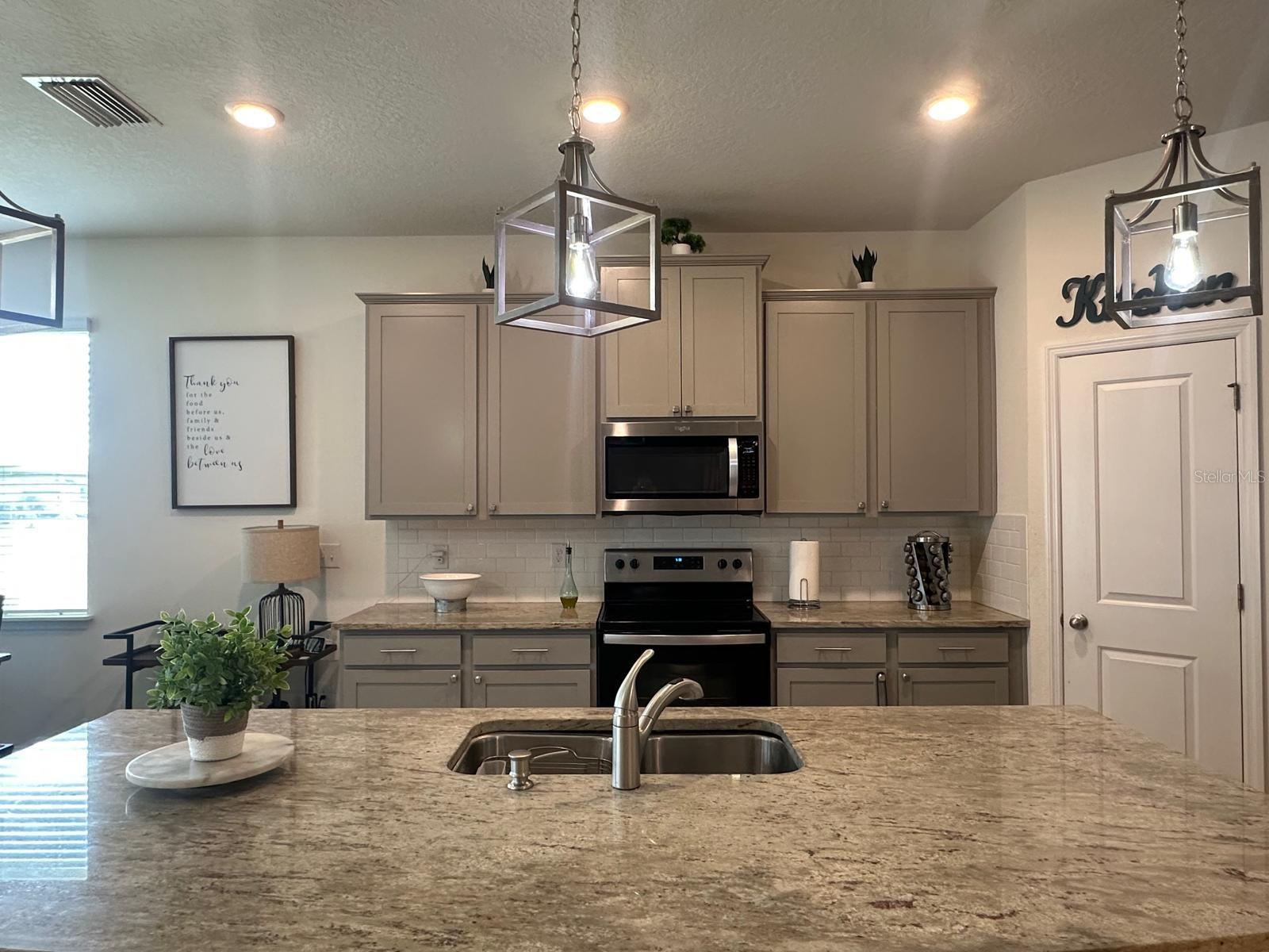 Image 17 of 57 For 33034 Sand Creek Drive