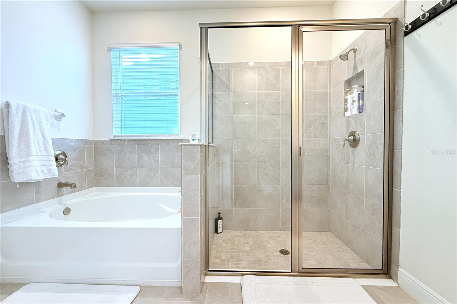 Image 31 of 57 For 33034 Sand Creek Drive