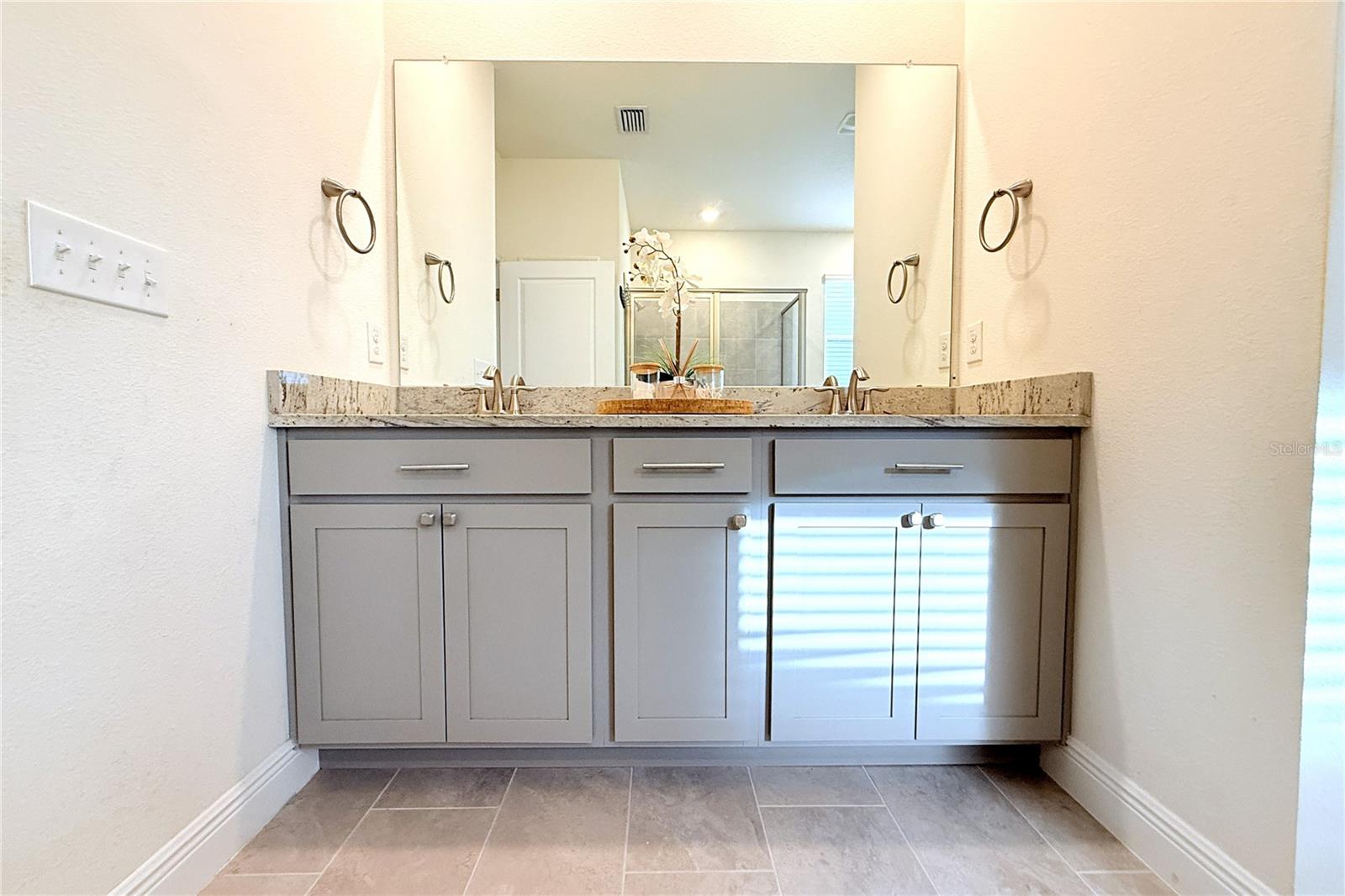 Image 32 of 57 For 33034 Sand Creek Drive