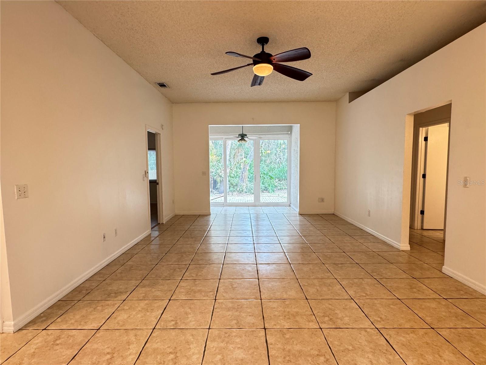 Image 5 of 26 For 4135 Quail Briar Drive