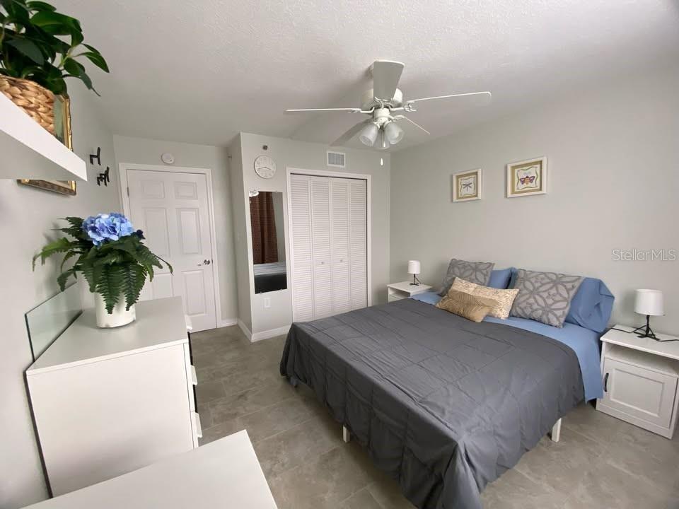 Image 17 of 23 For 701 Madison Avenue 421