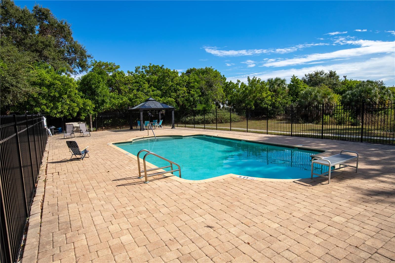 Image 2 of 23 For 701 Madison Avenue 421