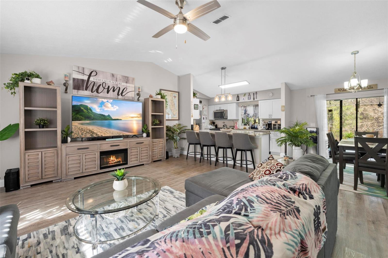 Image 18 of 53 For 1263 Getty Lane