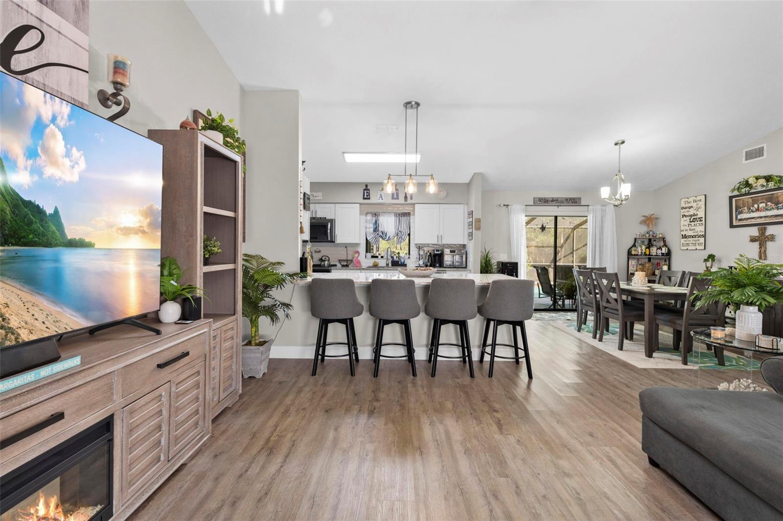 Image 25 of 53 For 1263 Getty Lane