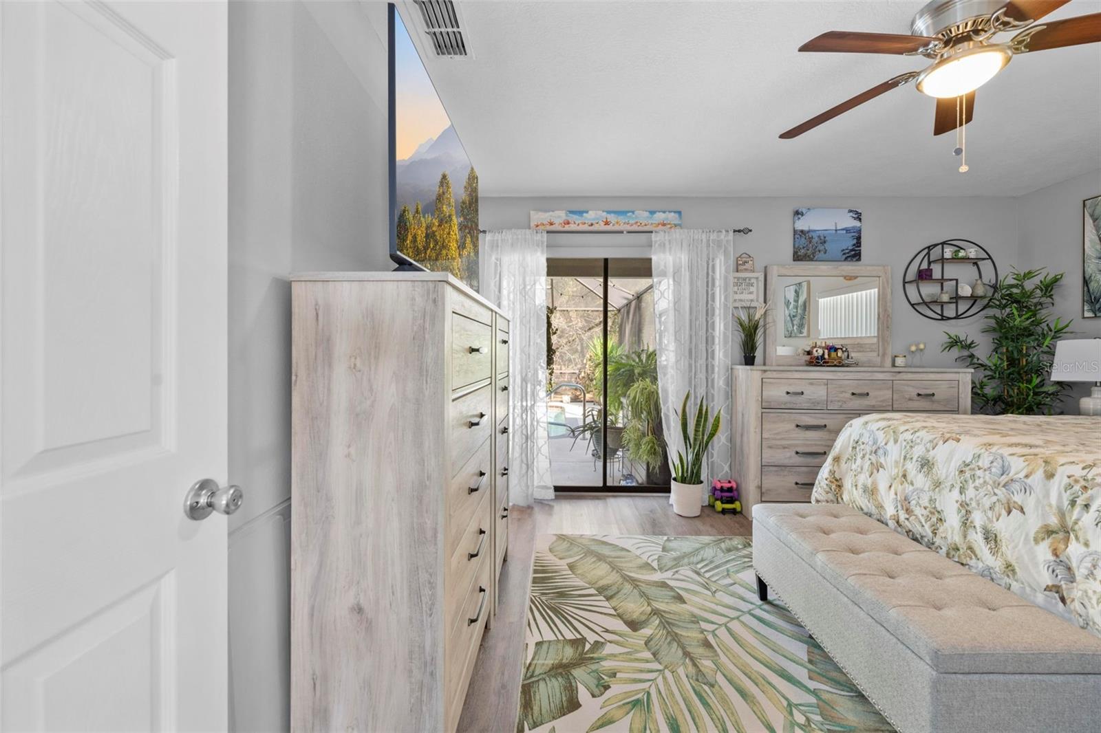 Image 44 of 53 For 1263 Getty Lane