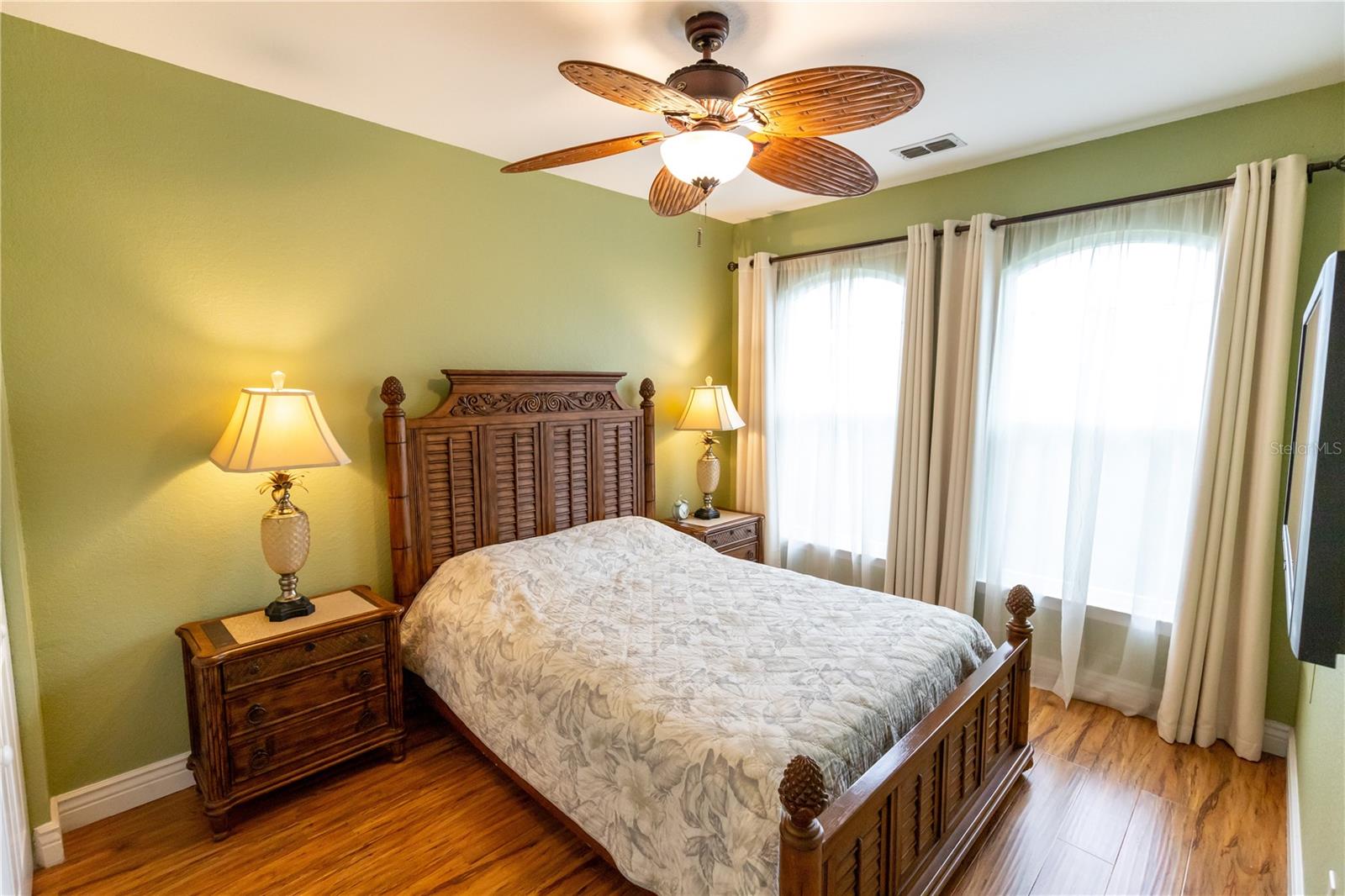 Image 26 of 33 For 2724 Via Murano 639