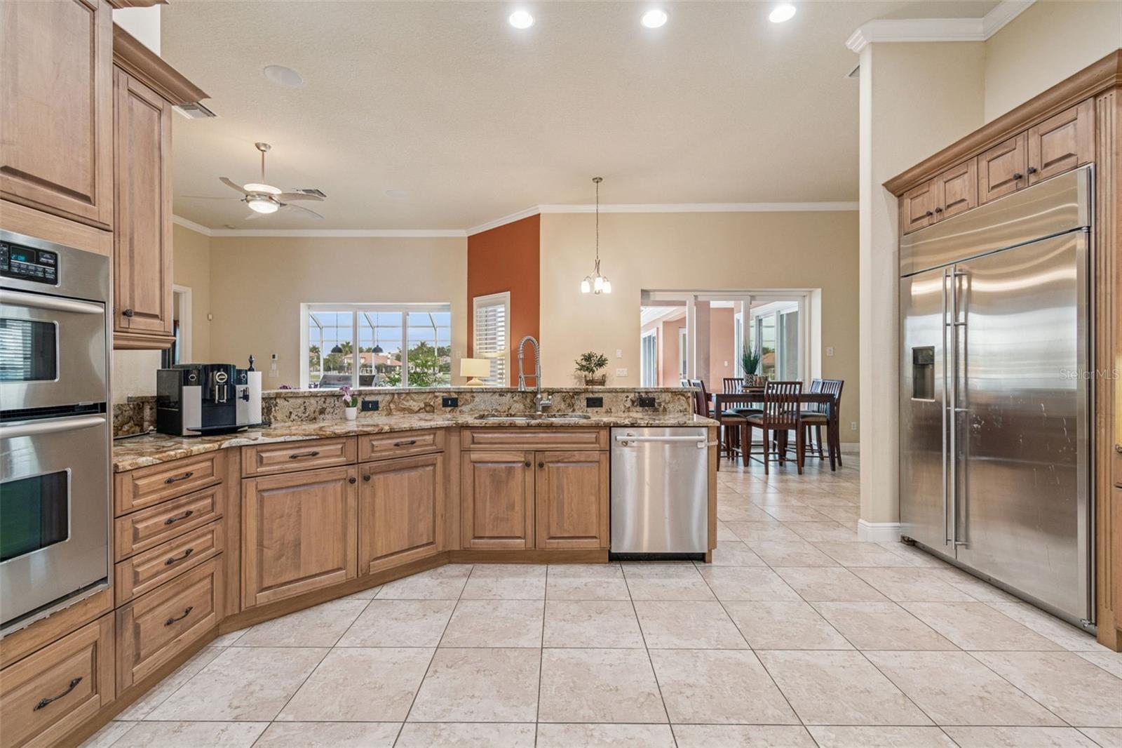 Image 12 of 76 For 729 Manns Harbor Drive