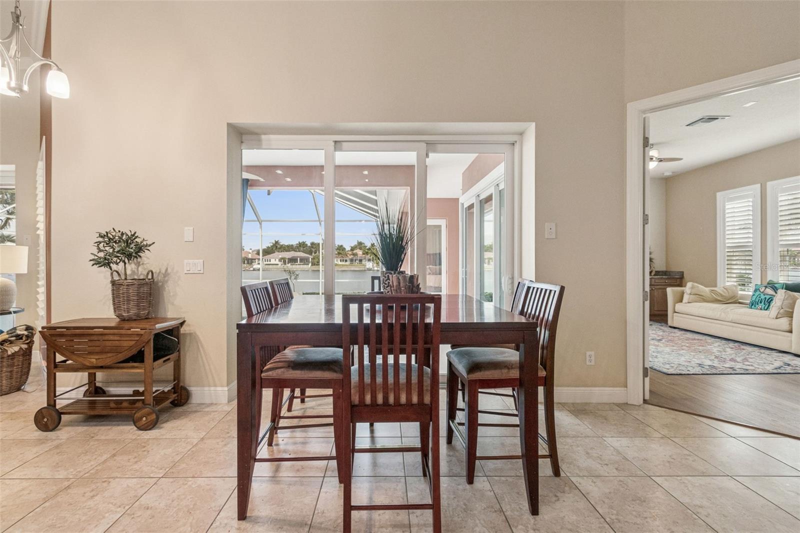 Image 19 of 76 For 729 Manns Harbor Drive