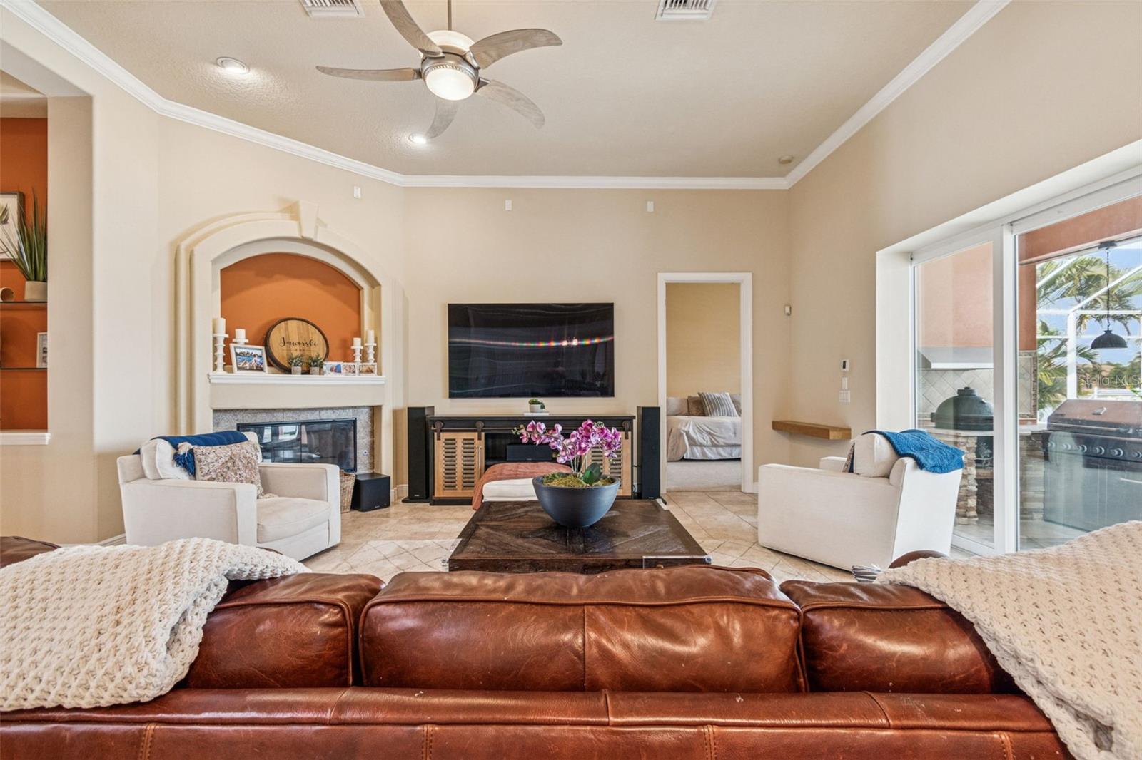 Image 20 of 76 For 729 Manns Harbor Drive