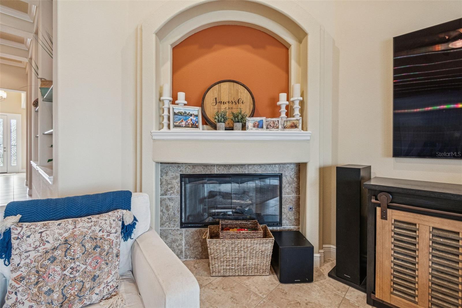 Image 21 of 76 For 729 Manns Harbor Drive