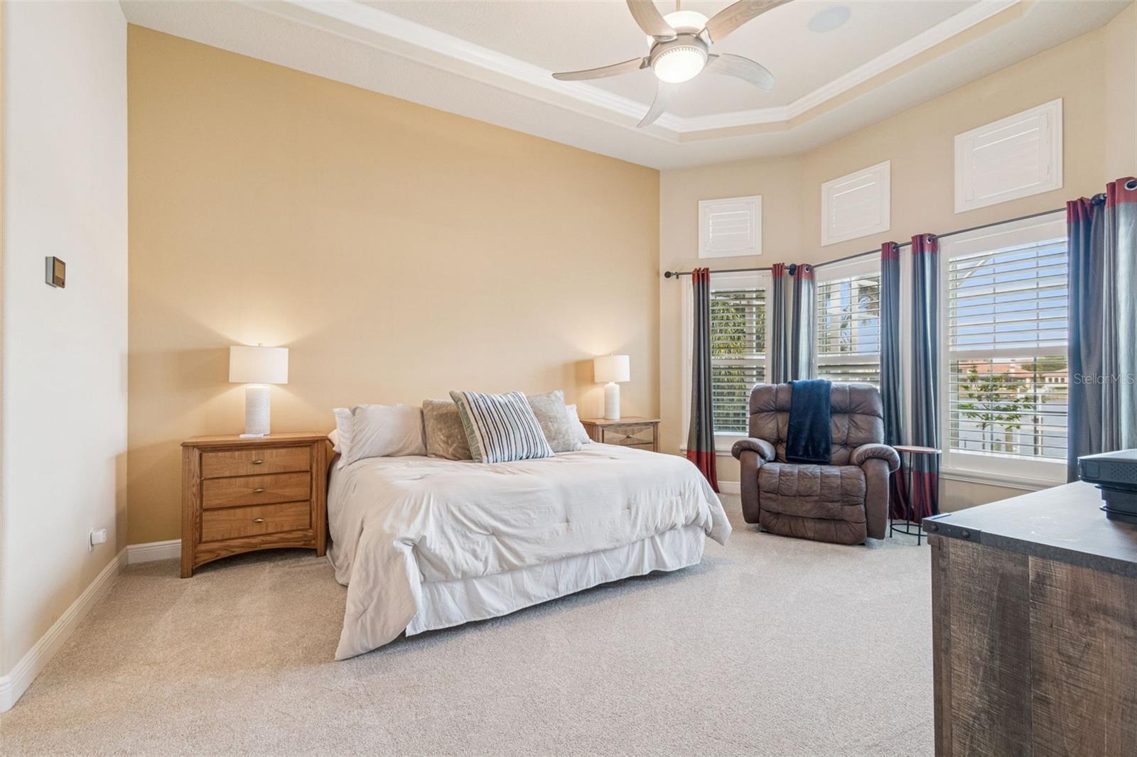 Image 26 of 76 For 729 Manns Harbor Drive