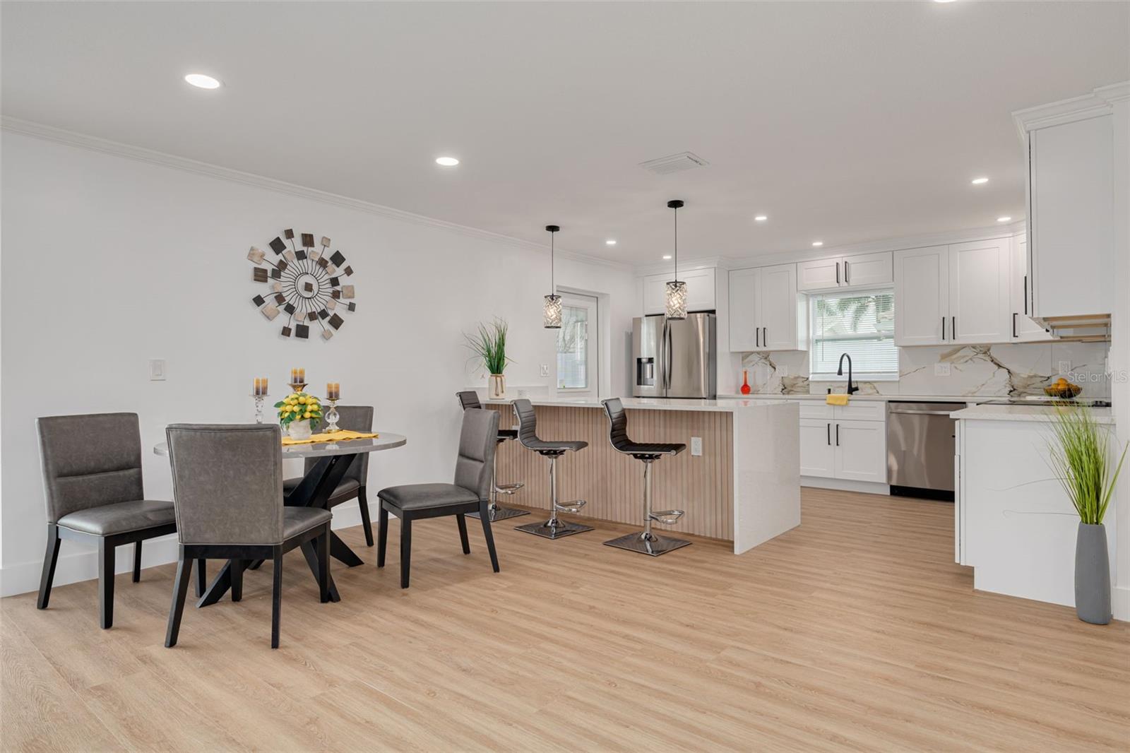 Image 10 of 39 For 13641 Pleasant Drive